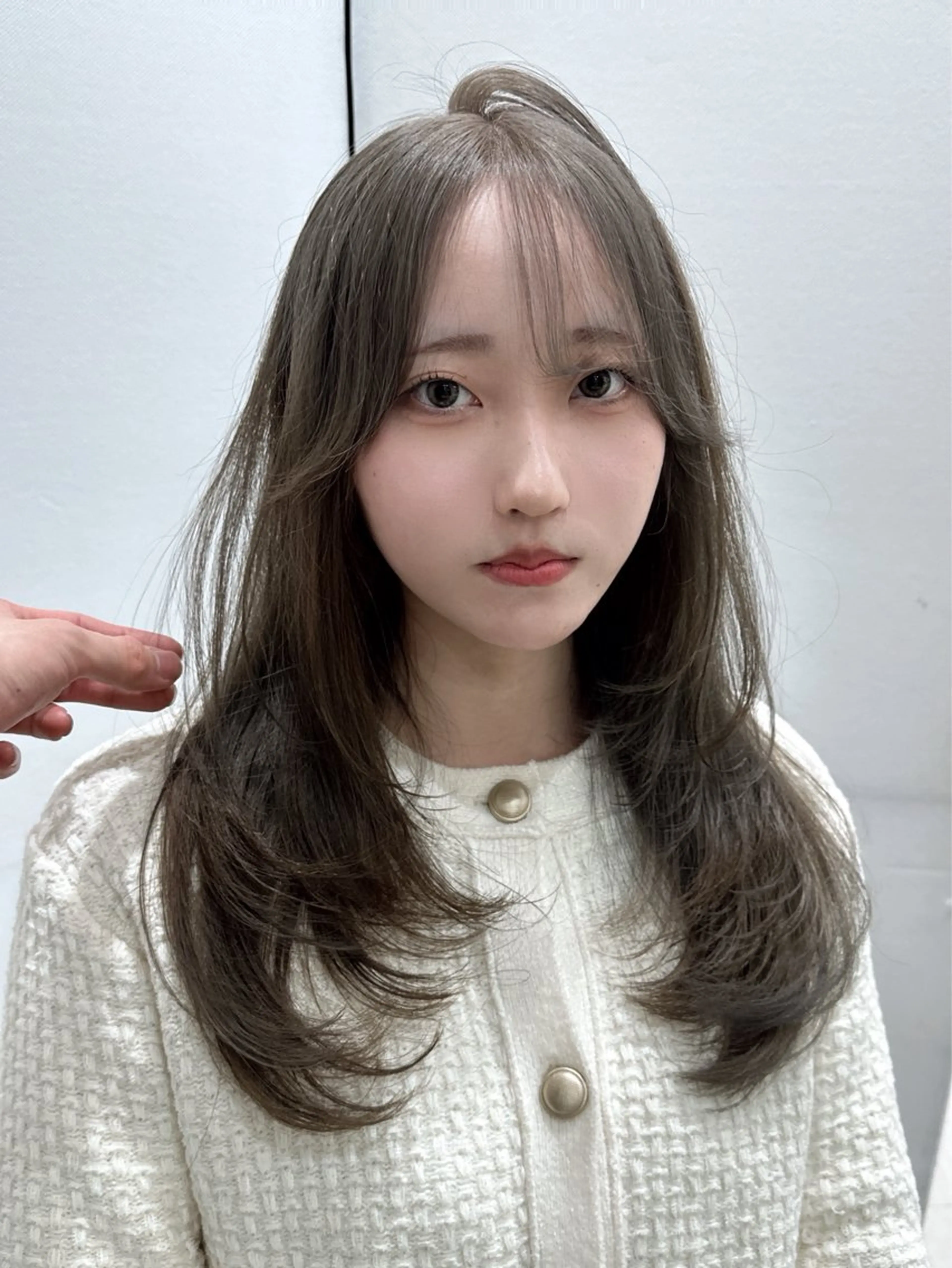 ロング カラー ヘアアレンジ カット ヘアカラー トリートメント ヘッドスパ ヘアセット 🌈艶カラー/ 韓国風レイヤーカットのヘアスタイル