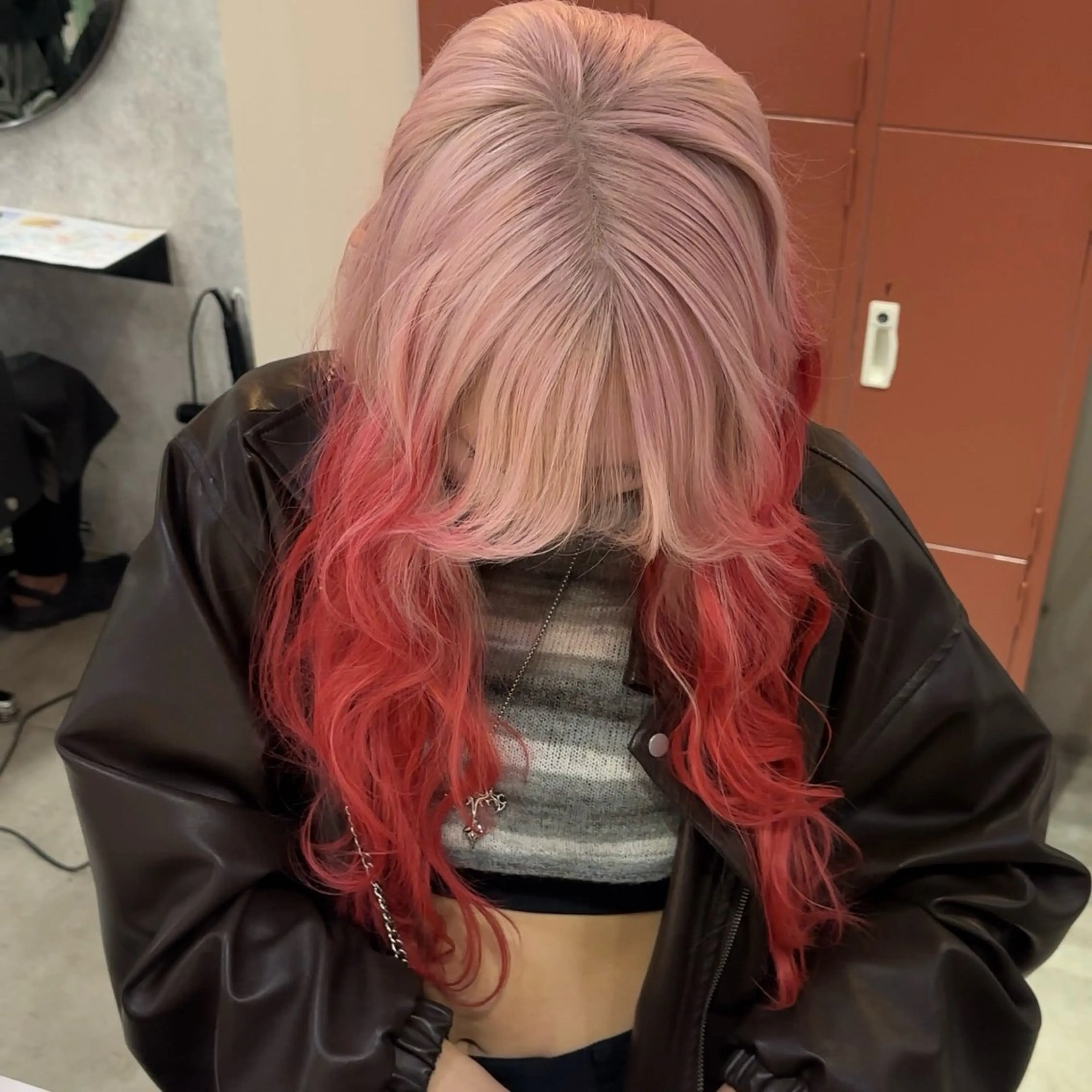 ロング カラー カット ヘアカラー トリートメント ヘアセット 色落ちまで2度綺麗な ハイトーン⭐️ヨシキのヘアスタイル