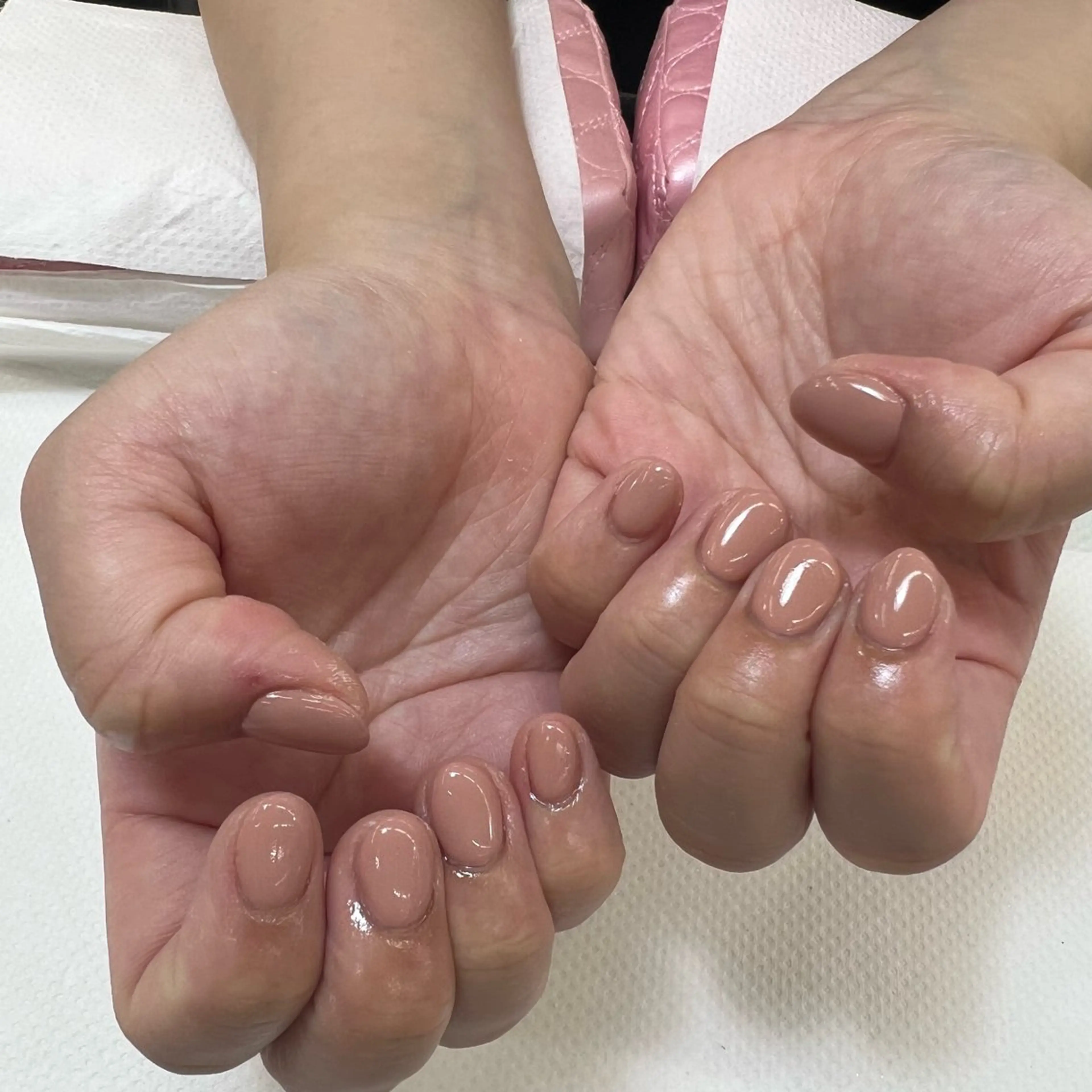 ネイル オフィスネイル ピンク ピンクベージュ 【MAXKELLY】 KOBIKI🐾のネイルデザイン