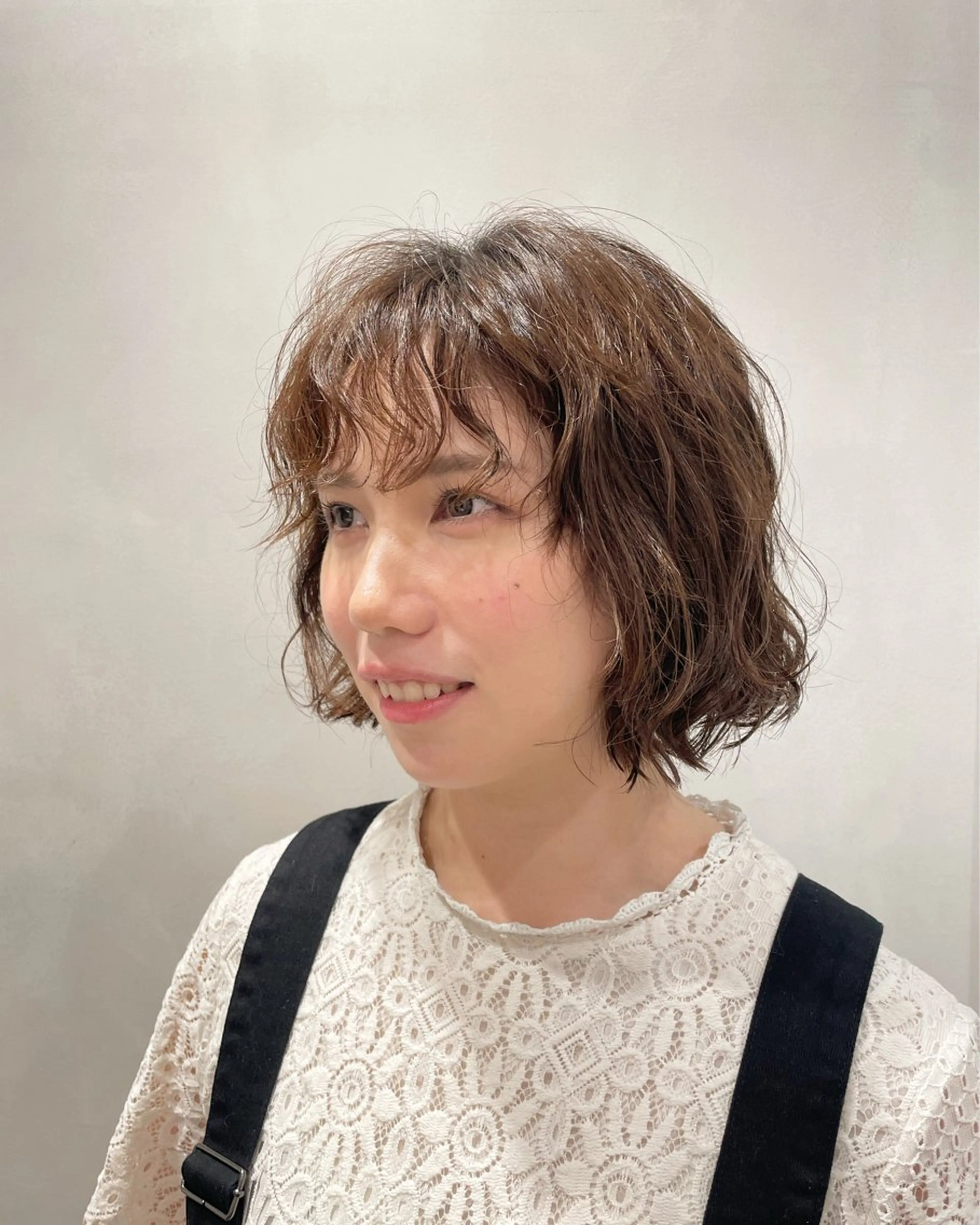 ミディアム パーマ ミディアムパーマ ボブ 石川 優奈のヘアスタイル