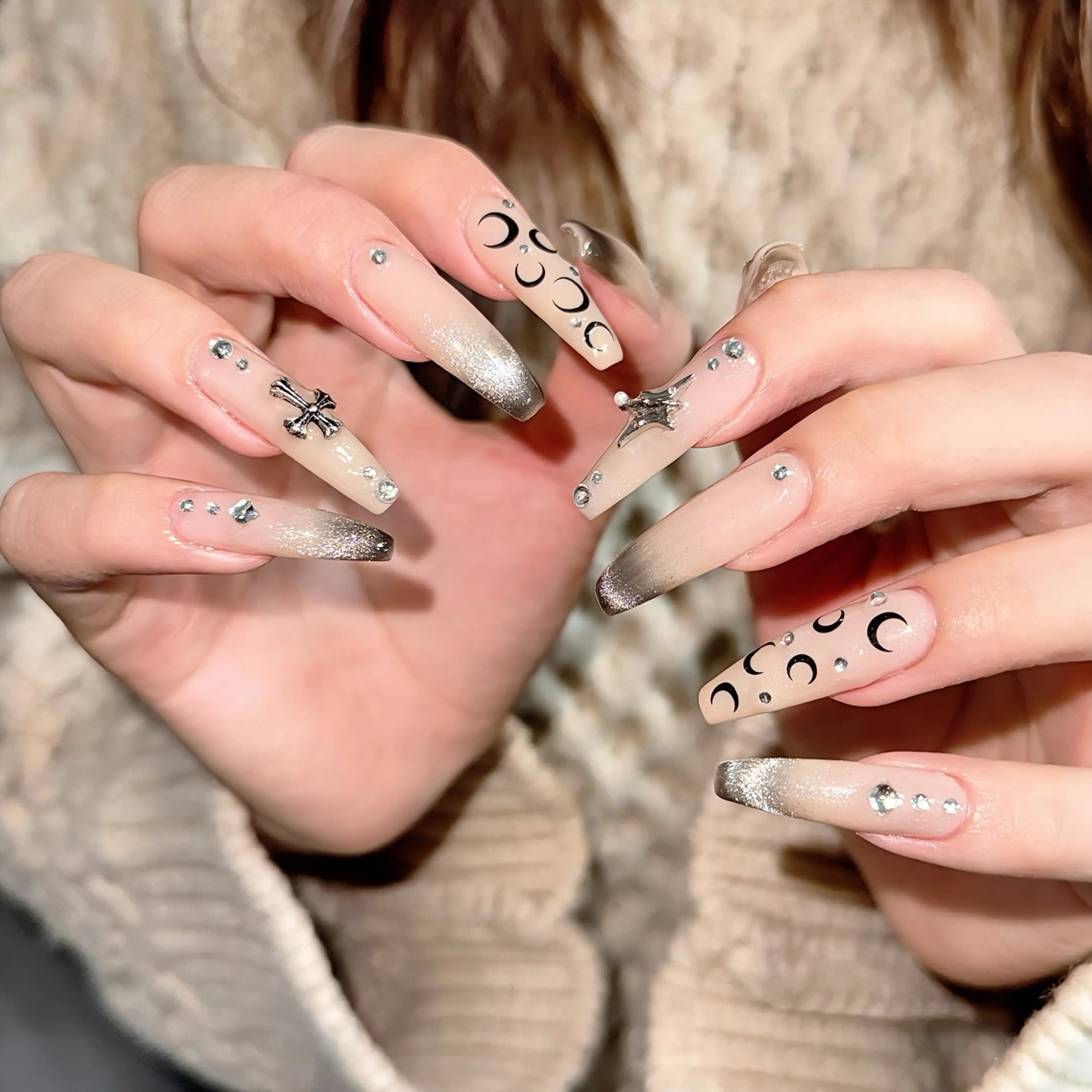 ネイル 長さ出し キラキラネイル マグネットネイル ワンカラーネイル シンプルネイル ハンドネイル 🫧OPELIA NAIL渋谷🫧のネイルデザイン