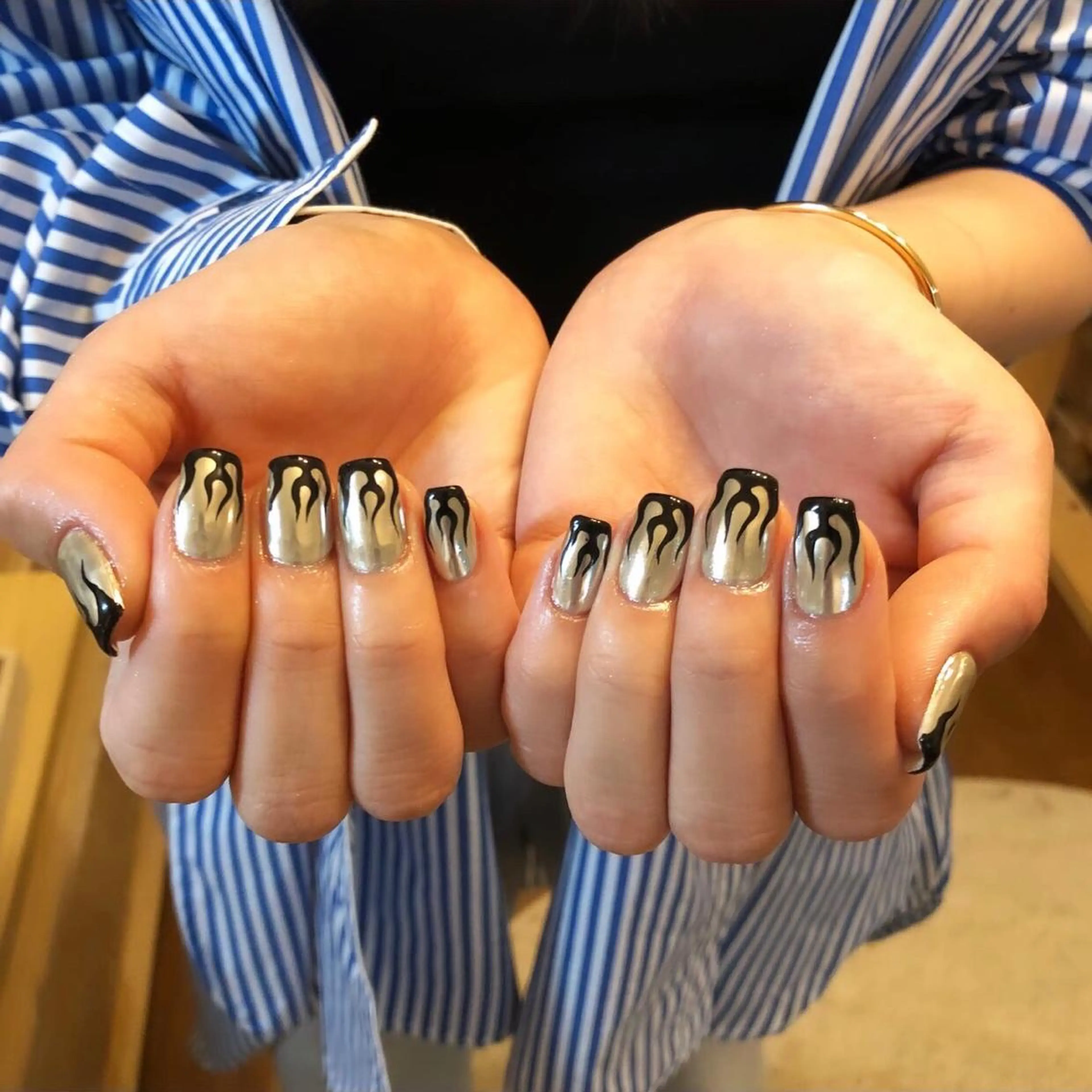 ネイル ハンドネイル フットネイル ハンドケア Nes.Nail所属・Miyagi Asamiのネイルデザイン