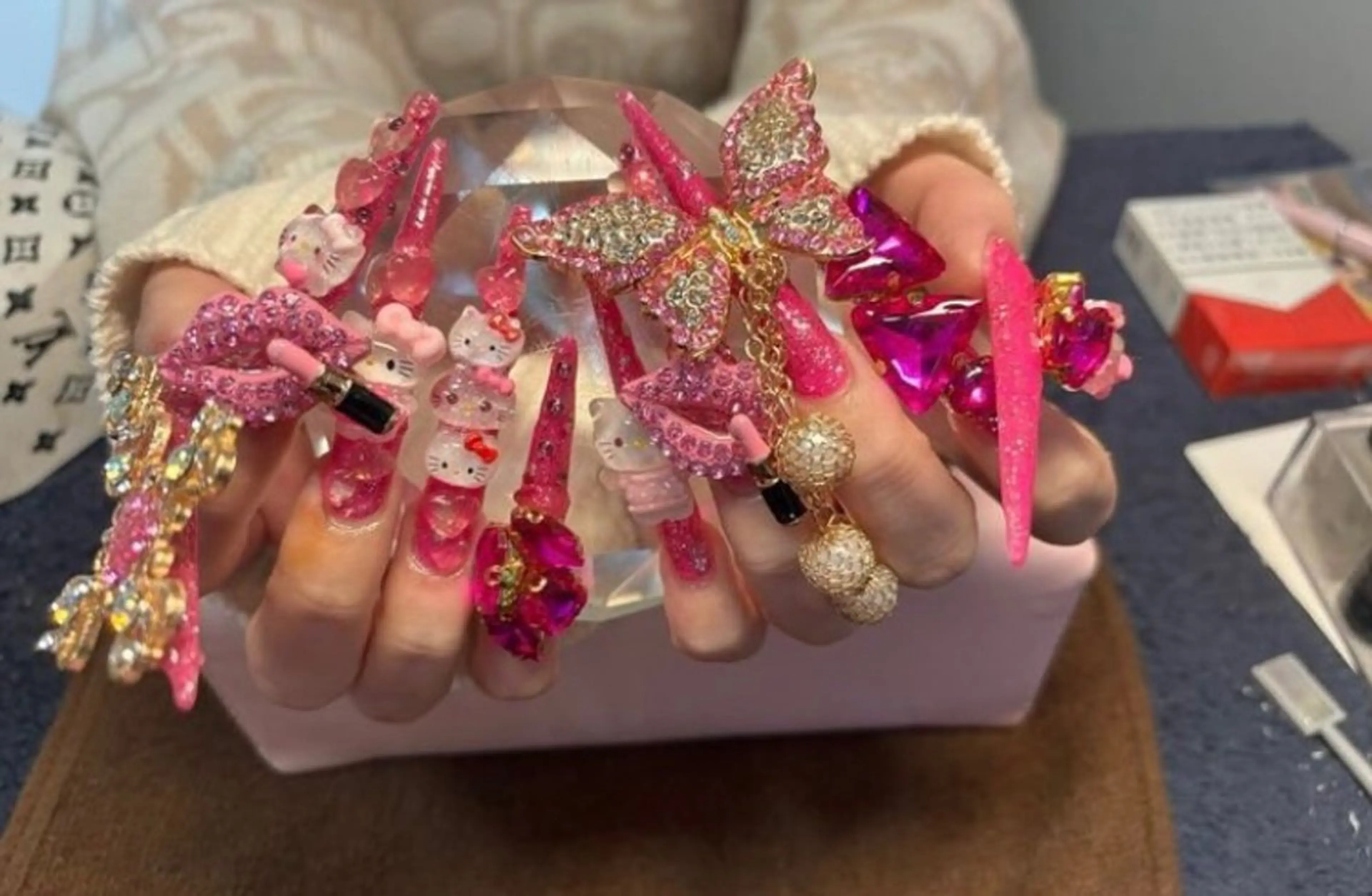 ネイル 長さ出し 持ち込み ハンドネイル nailsalon younail所属・ネイリスト よっちゃんのネイルデザイン