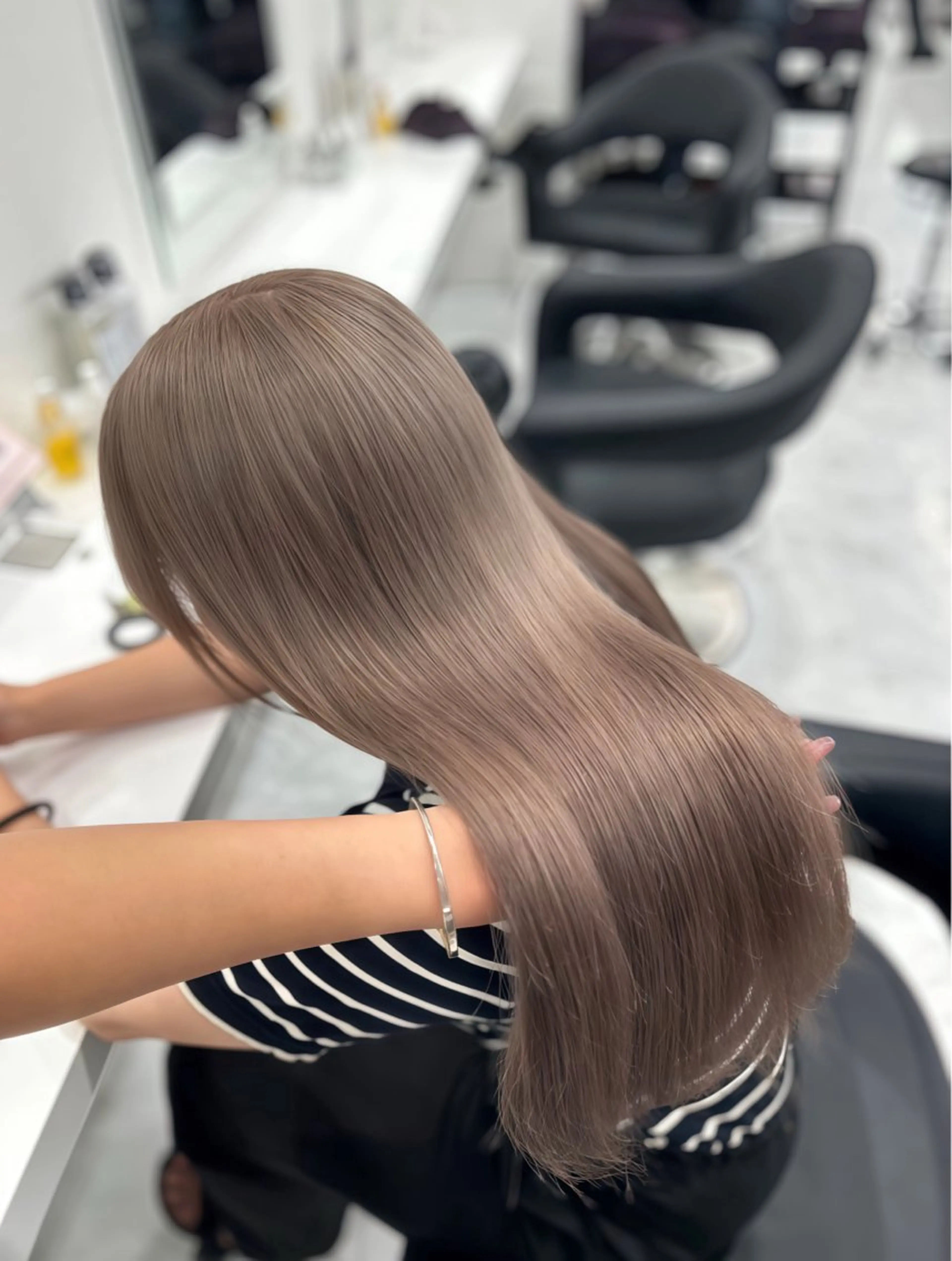 ロング カラー ヘアアレンジ ヘアカラー トリートメント ブリーチありなし🏹 淡色ヘア🤎藍斗のヘアスタイル