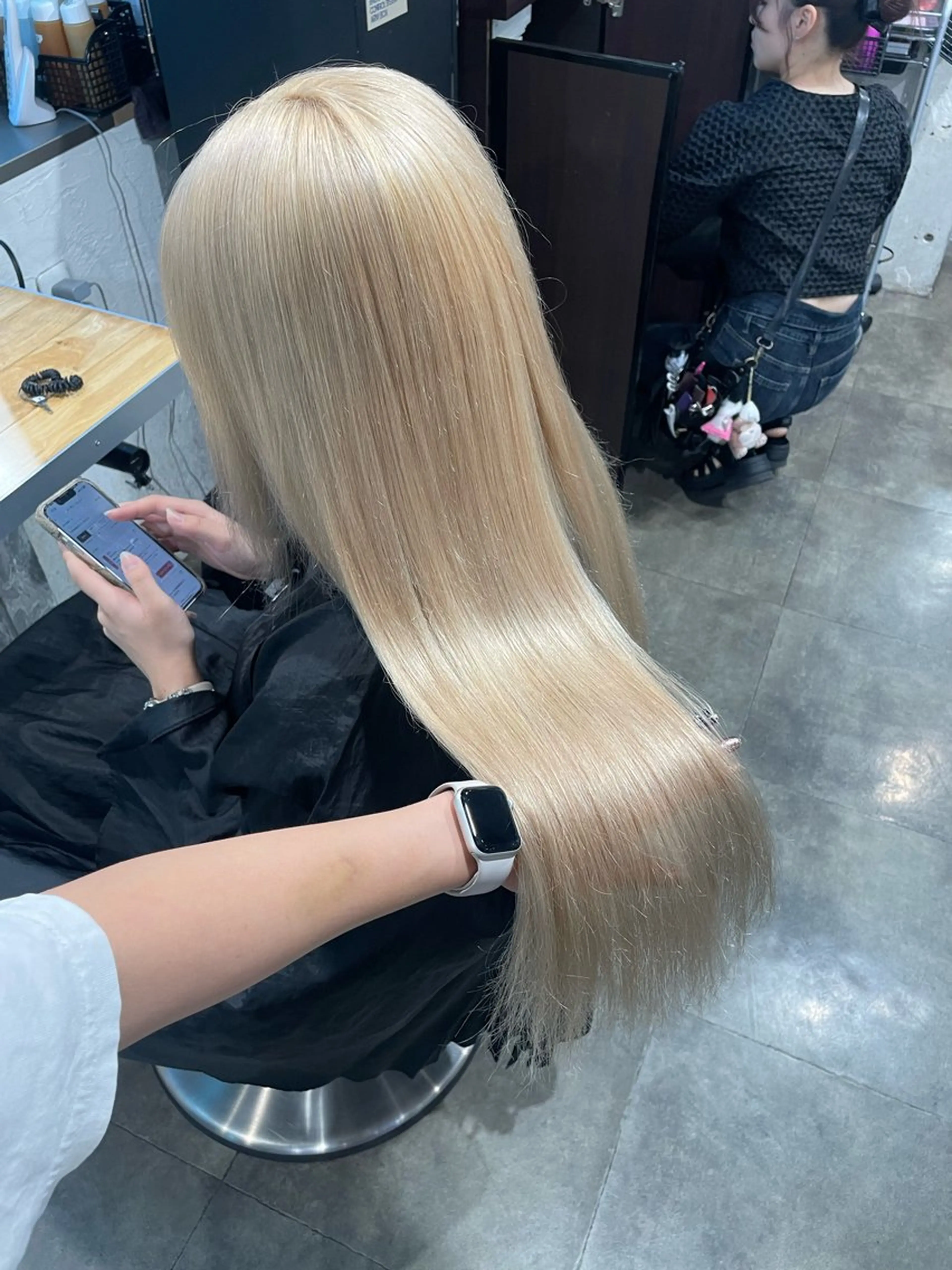 ロング カラー ヘアカラー ハイトーンブロンド 横浜💞ミオのヘアスタイル
