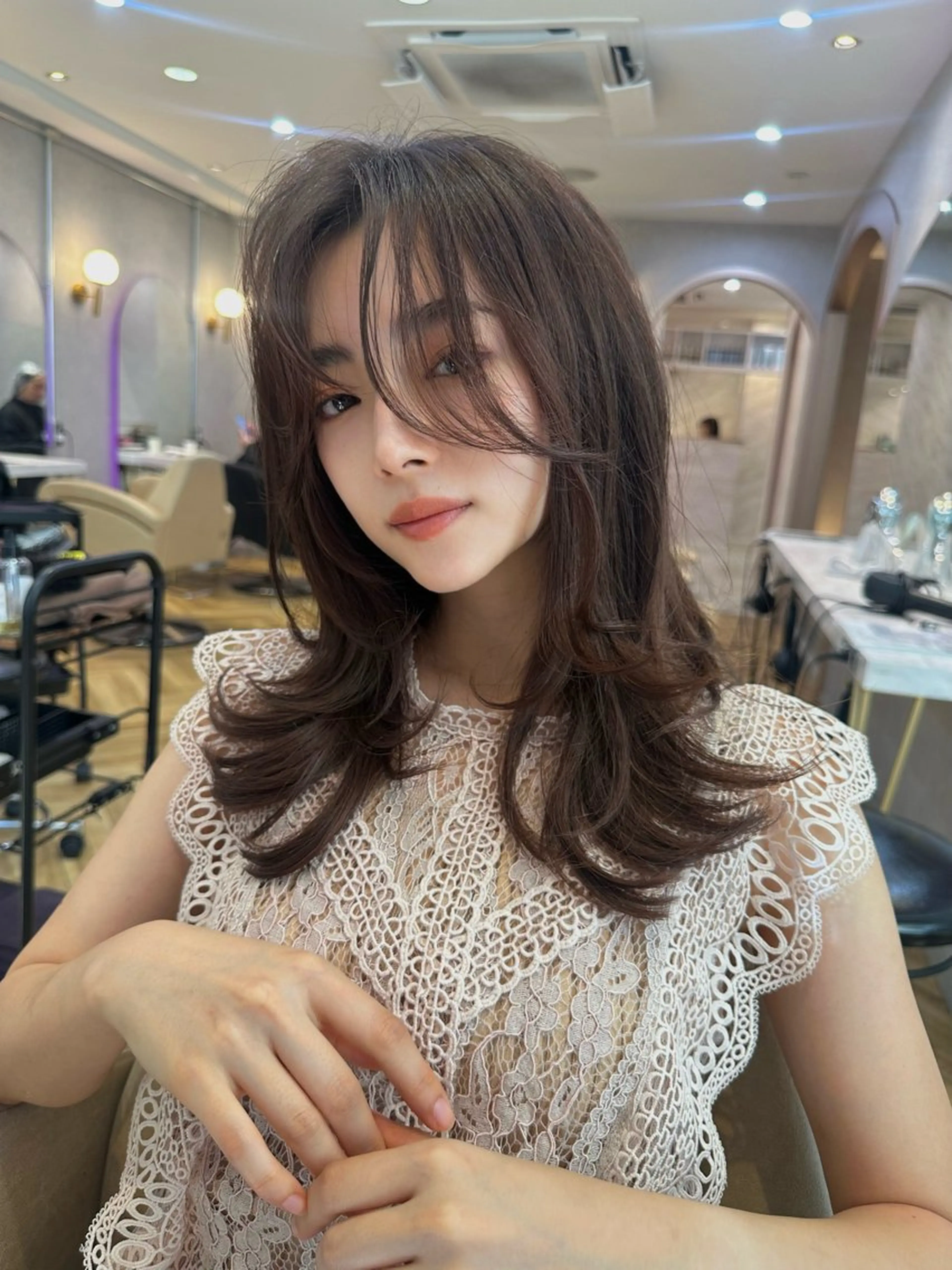 セミロング 顔まわりレイヤー 顔周りカット 韓国風ヘア レイヤーカット カット ヘアカラー トリートメント ヘアセット 韓国ヘア/レイヤー/ 髪質改善/銀座/田島のヘアスタイル