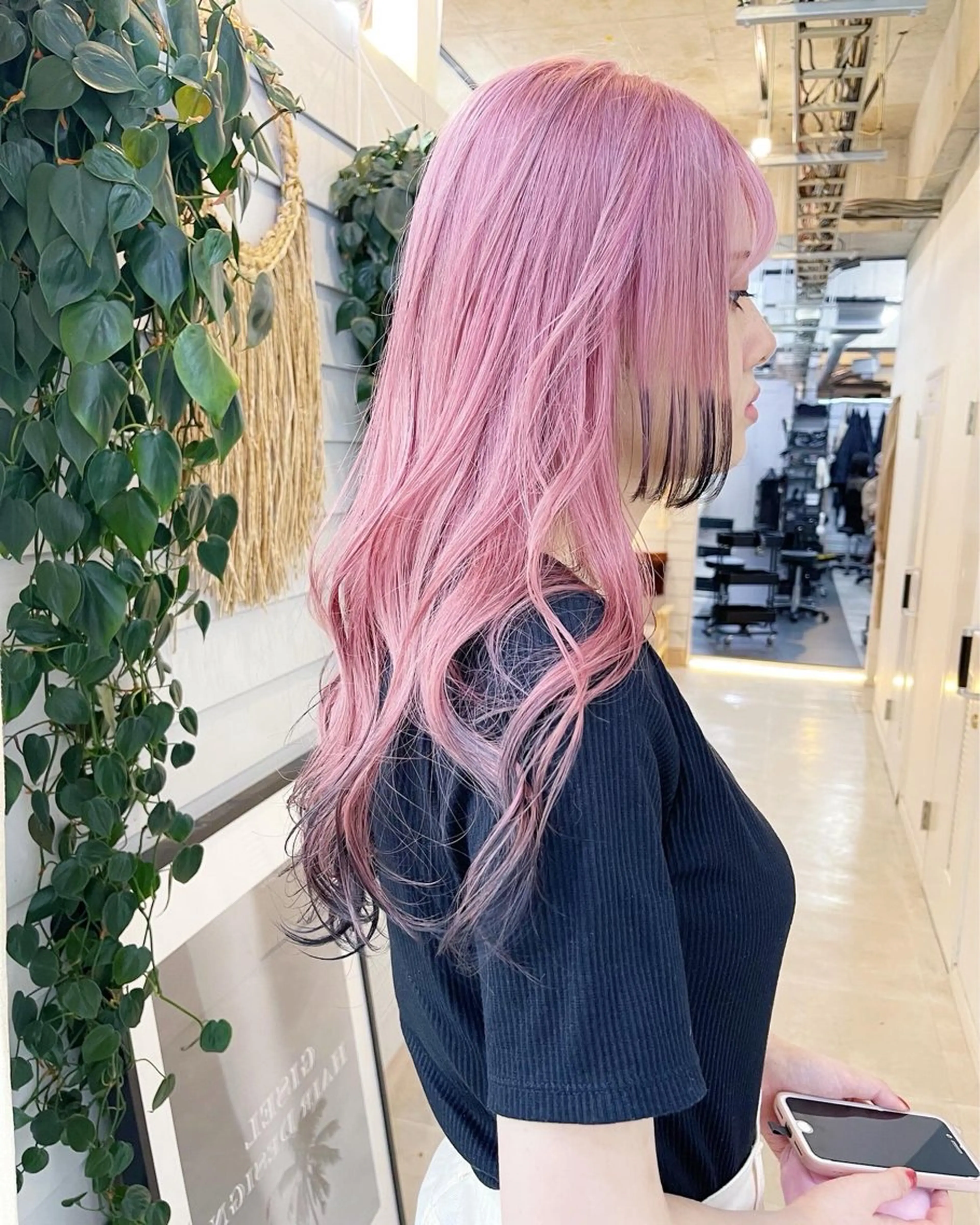 セミロング カラー ベージュカラー ハイトーンカラー ピンクカラー ピンクベージュ ヘアカラー トリートメント AiM 大名のヘアスタイル