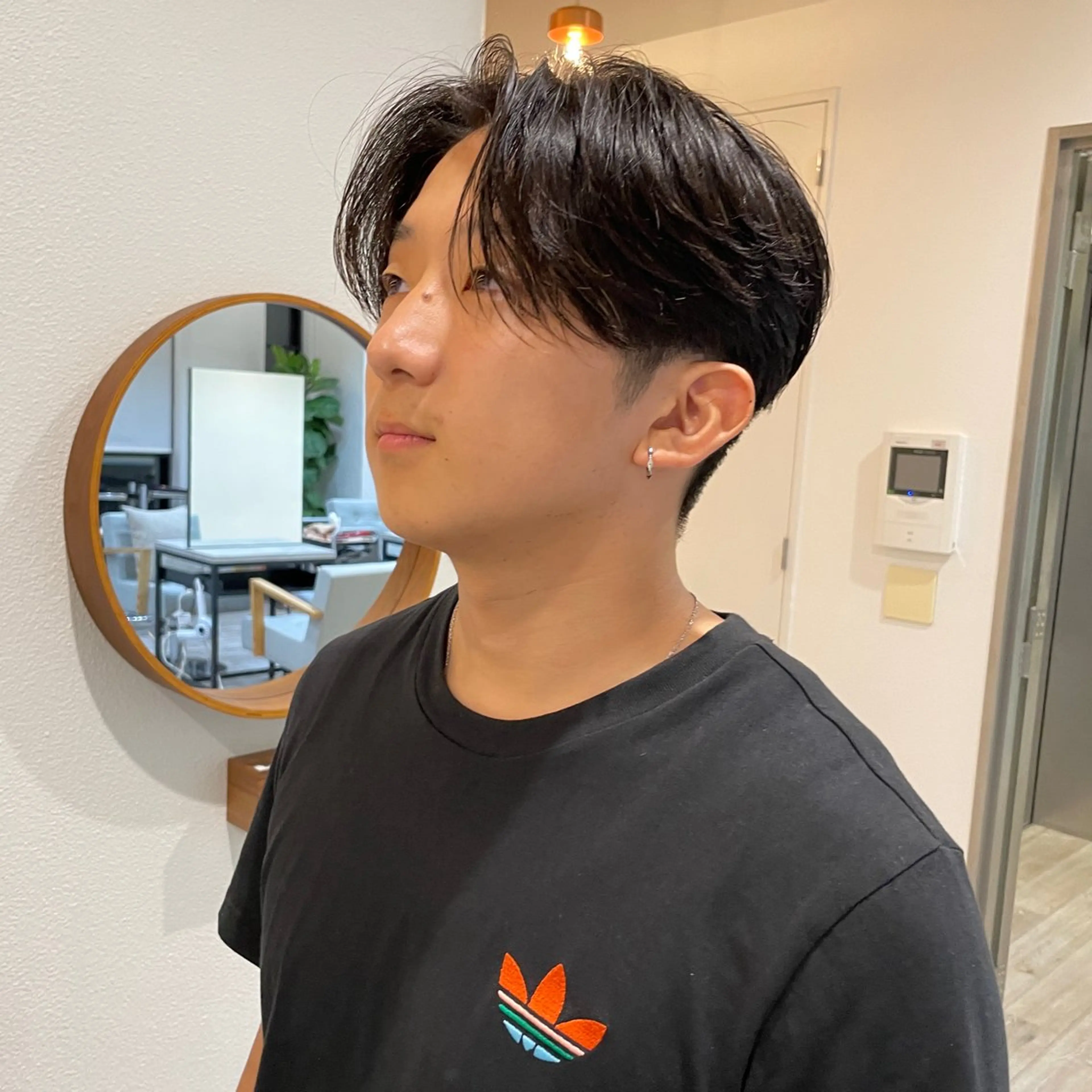 メンズ センターパート カネタカ マサキのヘアスタイル