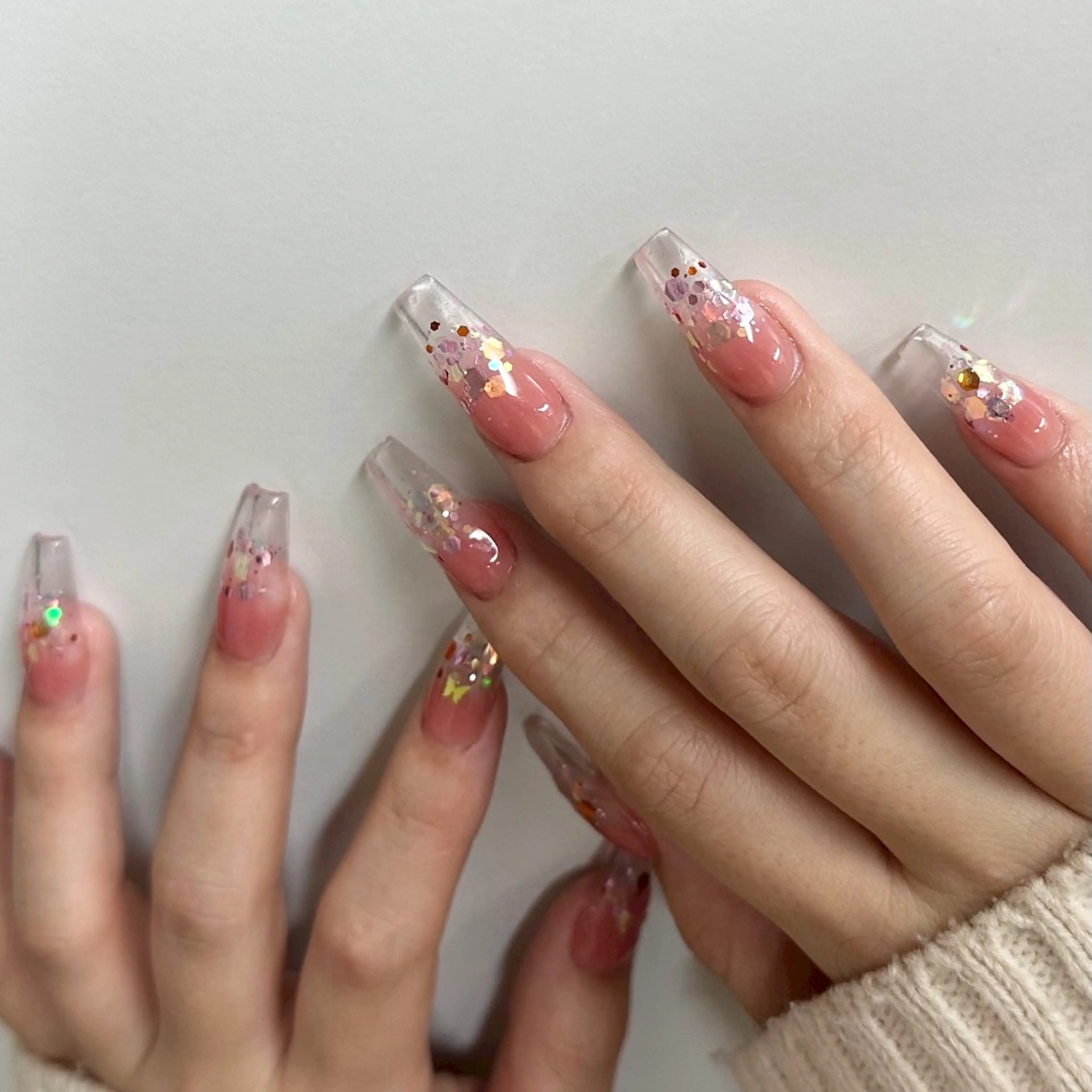 ネイル クリアネイル 長さ出し 韓国ネイル マグネットネイル ニュアンスネイル nailstudio eviz新宿店のネイルデザイン