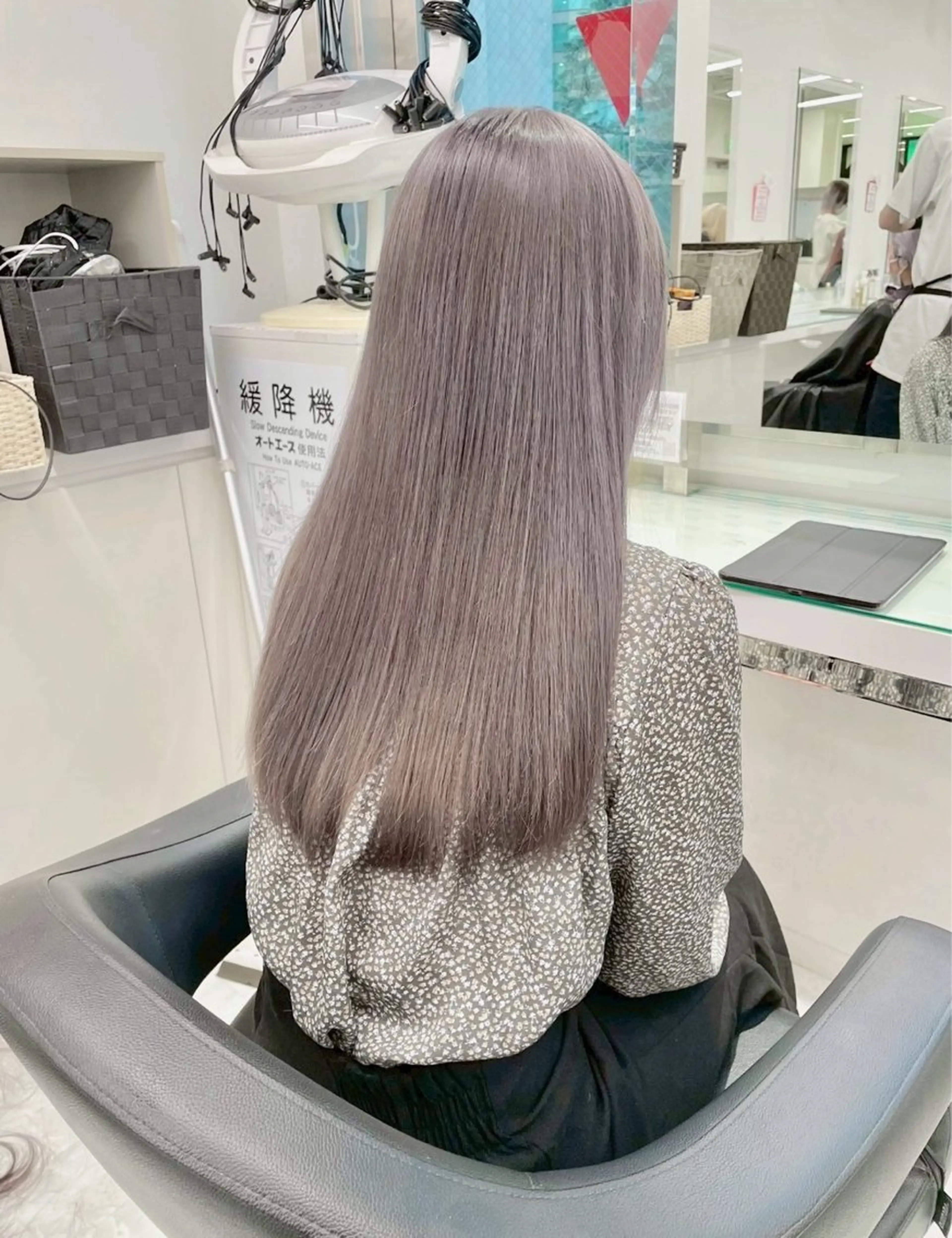 ロング カラー ハイトーン/韓国 レイヤー/るか🎀のヘアスタイル