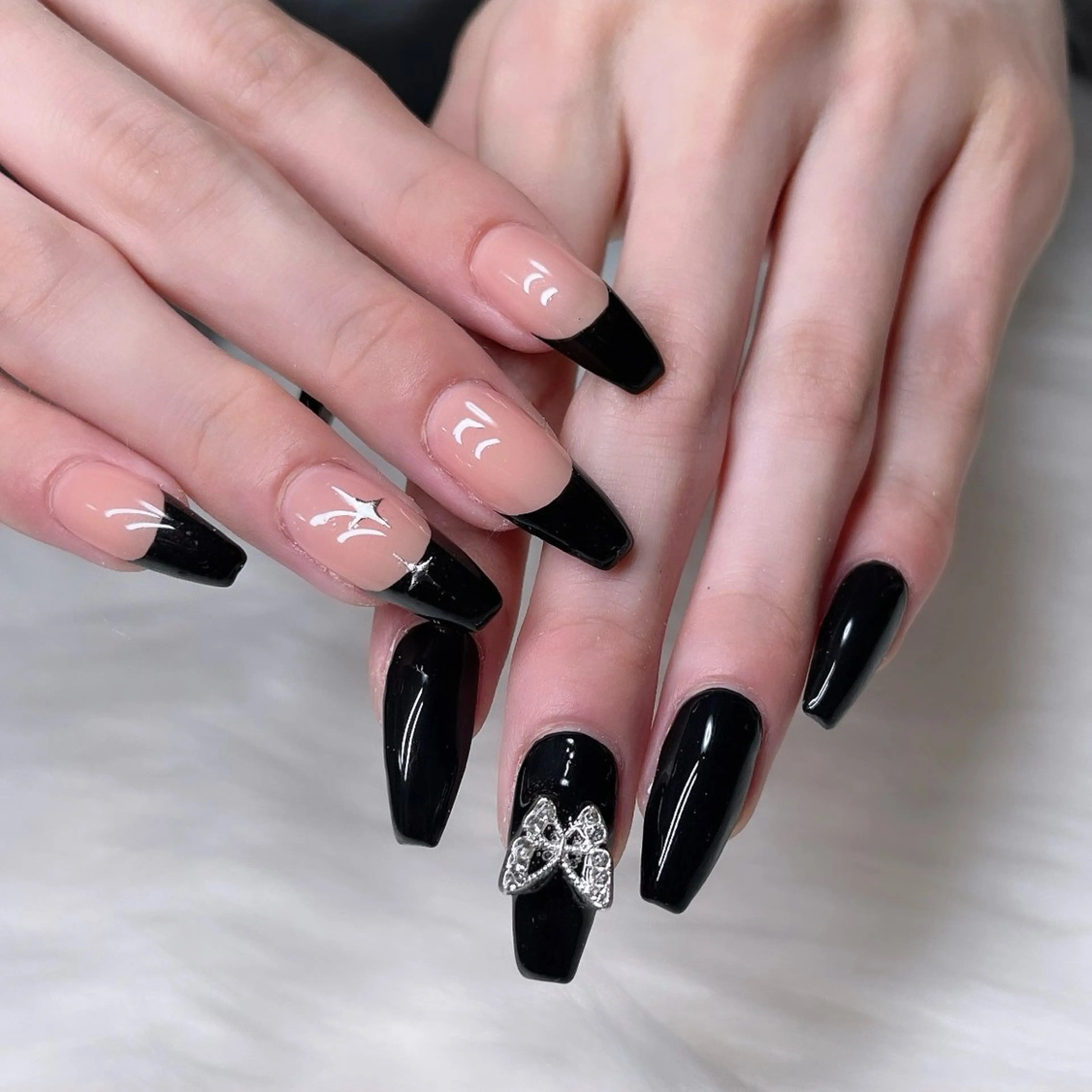 ネイル アートネイル キラキラネイル 韓国ネイル ラメ(グリッター) ロングネイル 🐕🦺Yappy 💗A-tanのネイルデザイン