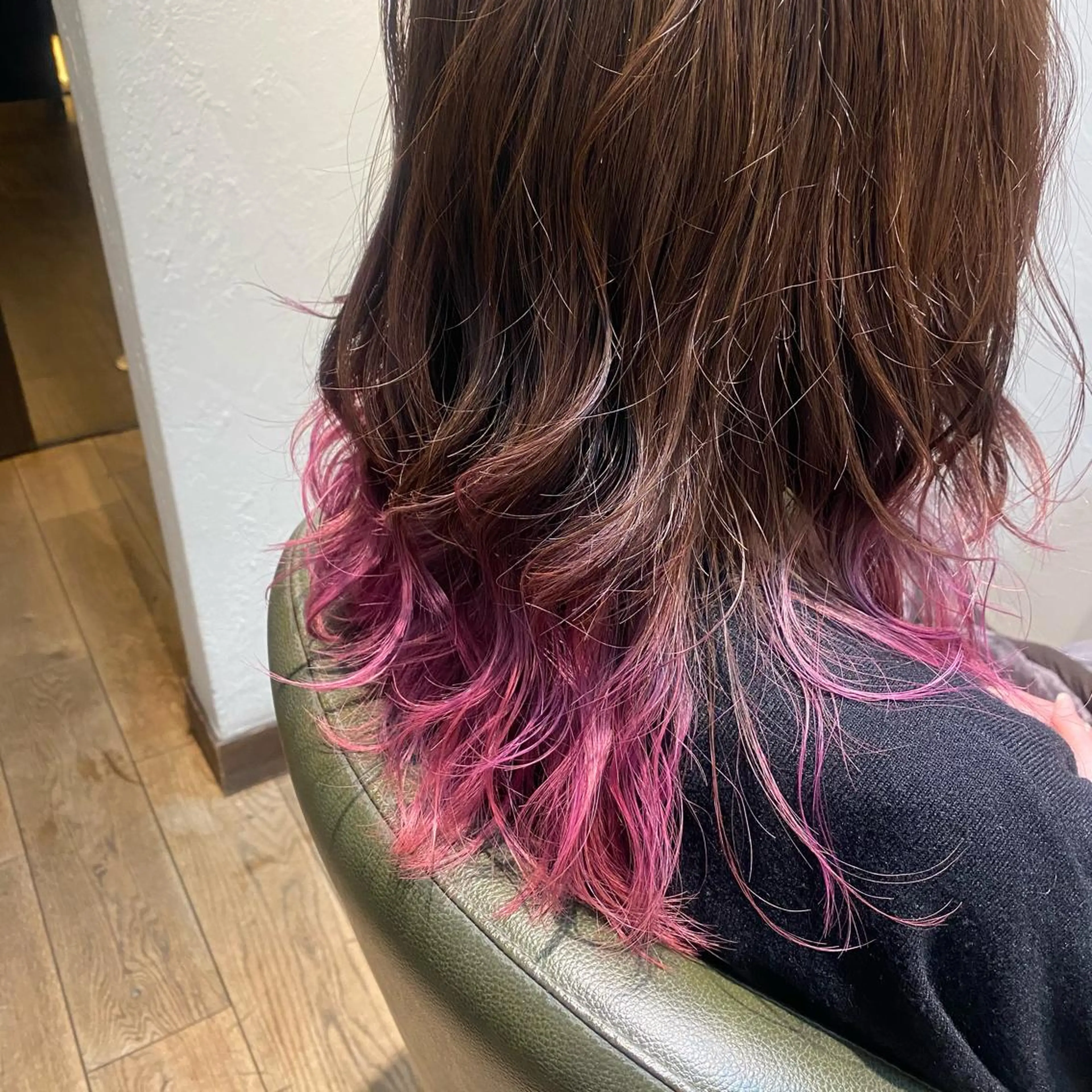 セミロング ヘアカラー 青とそら いしざかのヘアスタイル