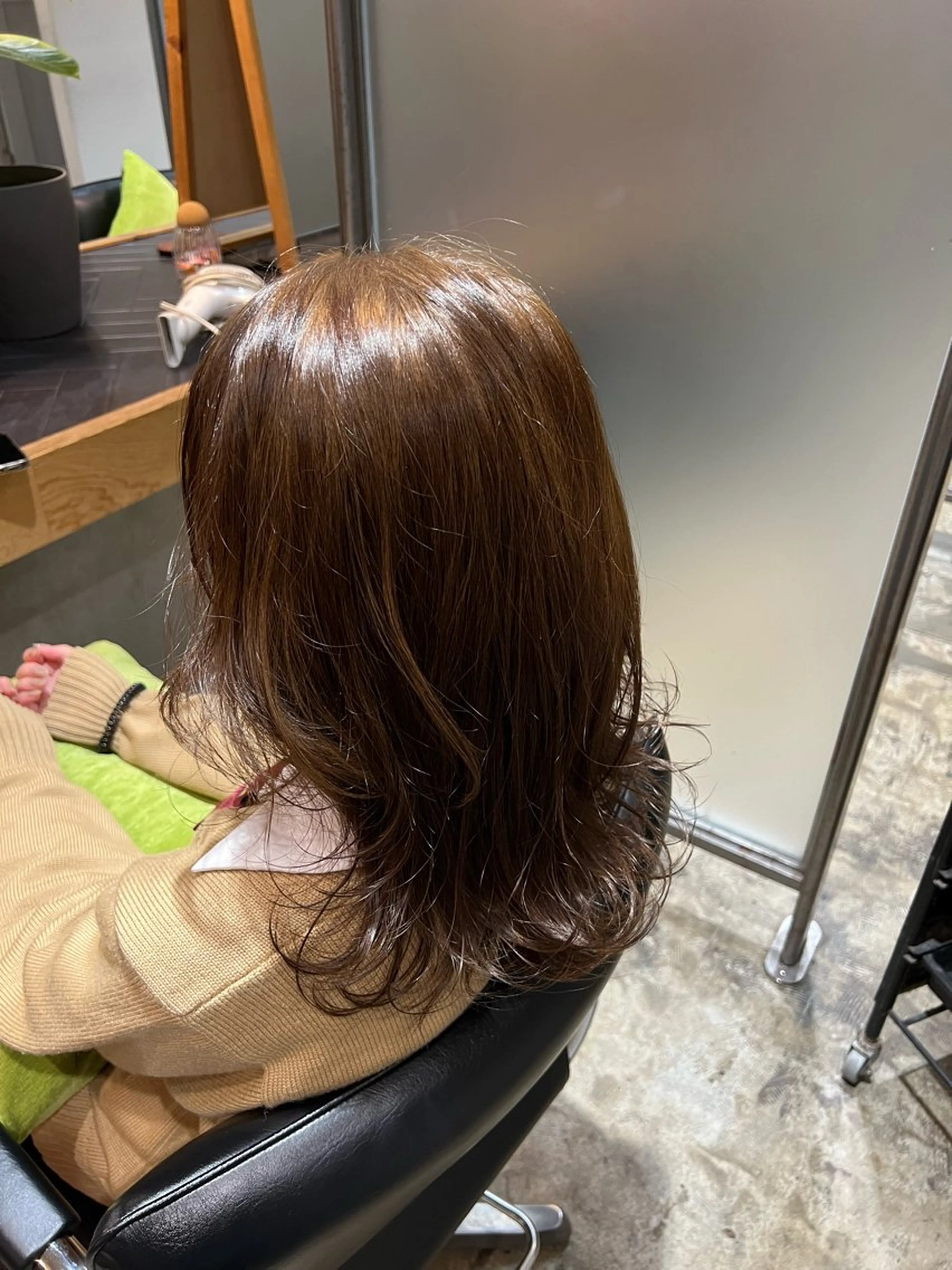 ミディアム 能登 晴子のヘアスタイル