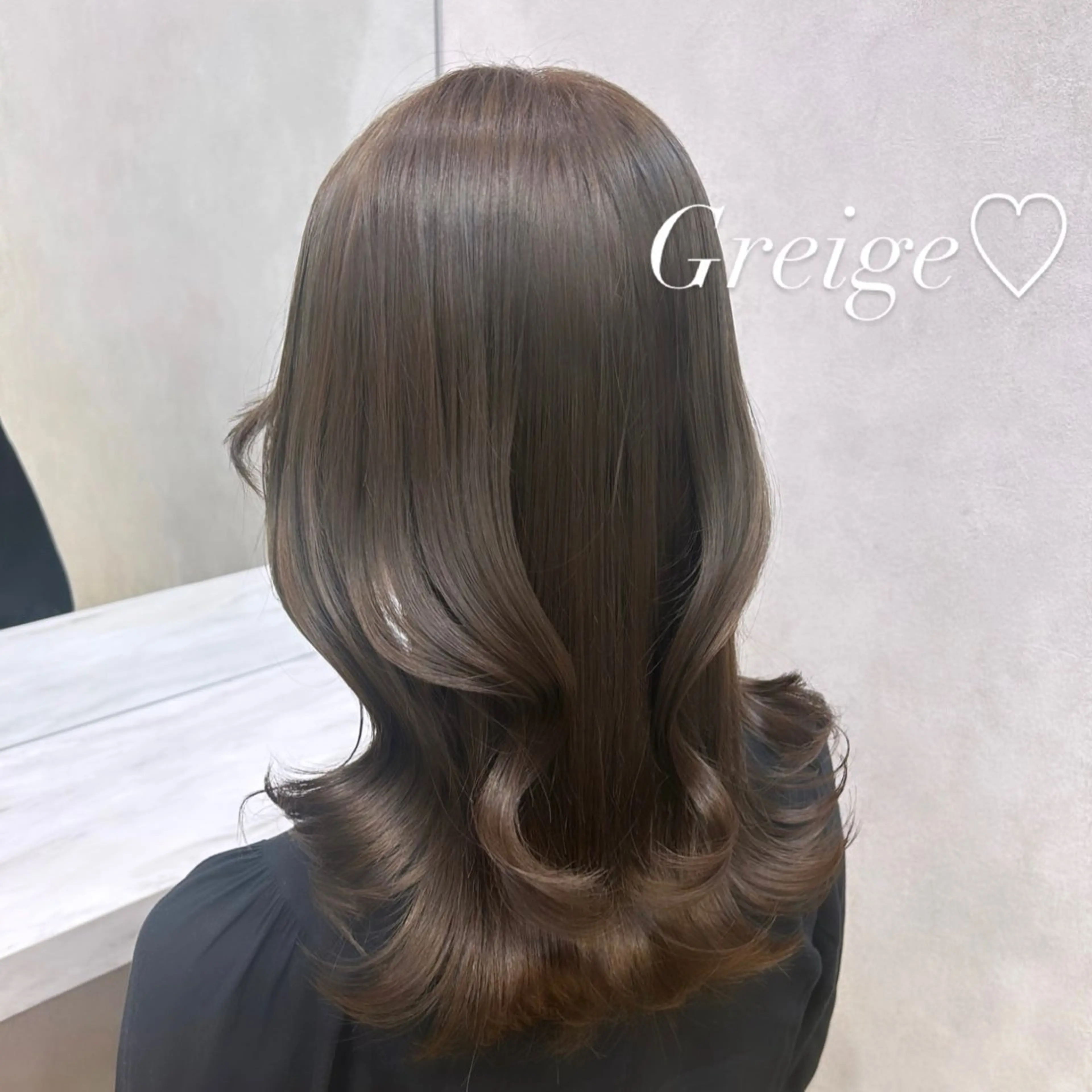ミディアム カラー ヘアアレンジ ベージュカラー 透明感カラー グレージュ オレンジ 🩷韓国ヘア/レイヤ ー🩷Maikaのヘアスタイル