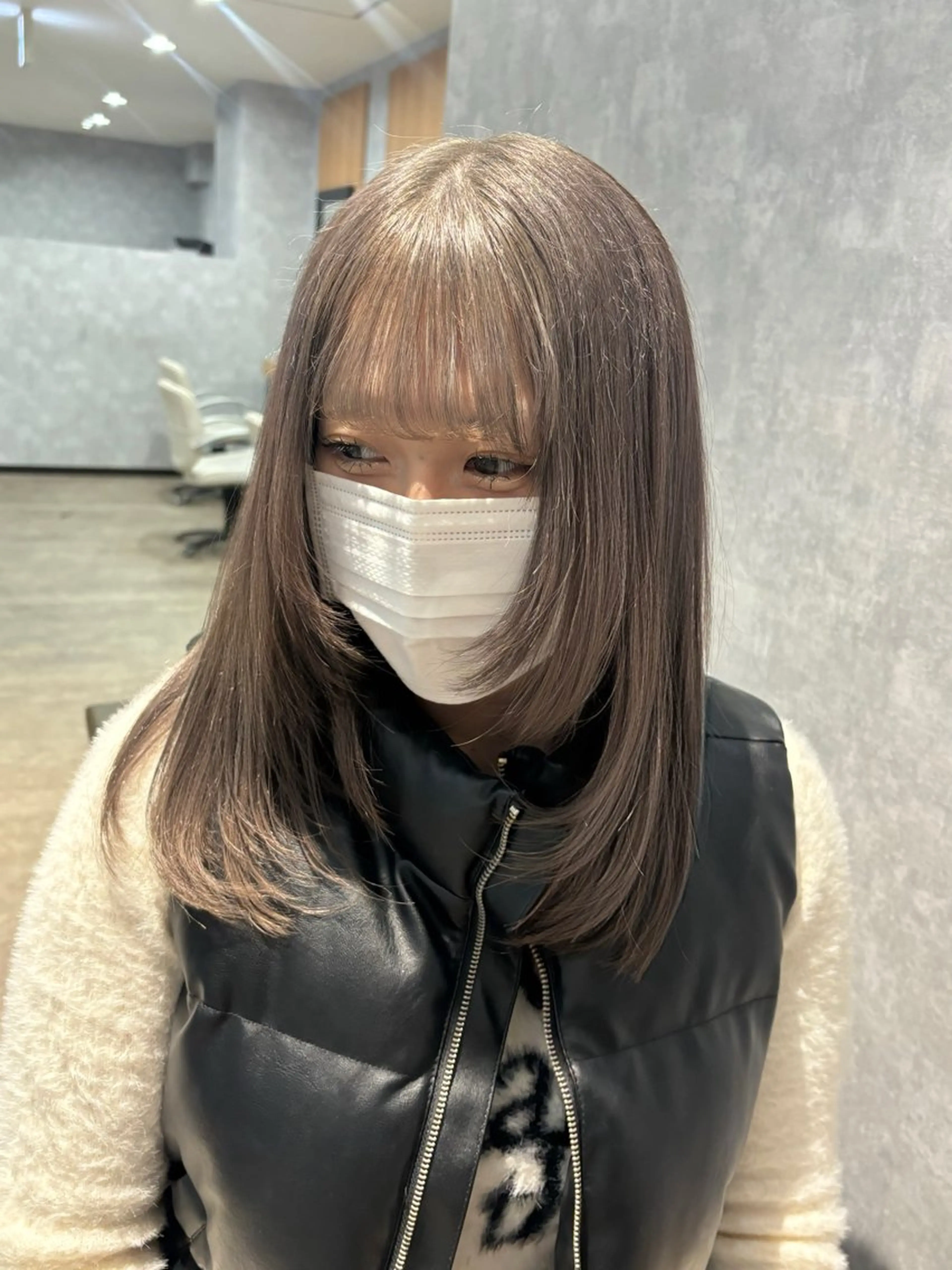 ミディアム カット ヘアカラー トリートメント 🌐NATSUMI 🌐【寒色カラー】のヘアスタイル