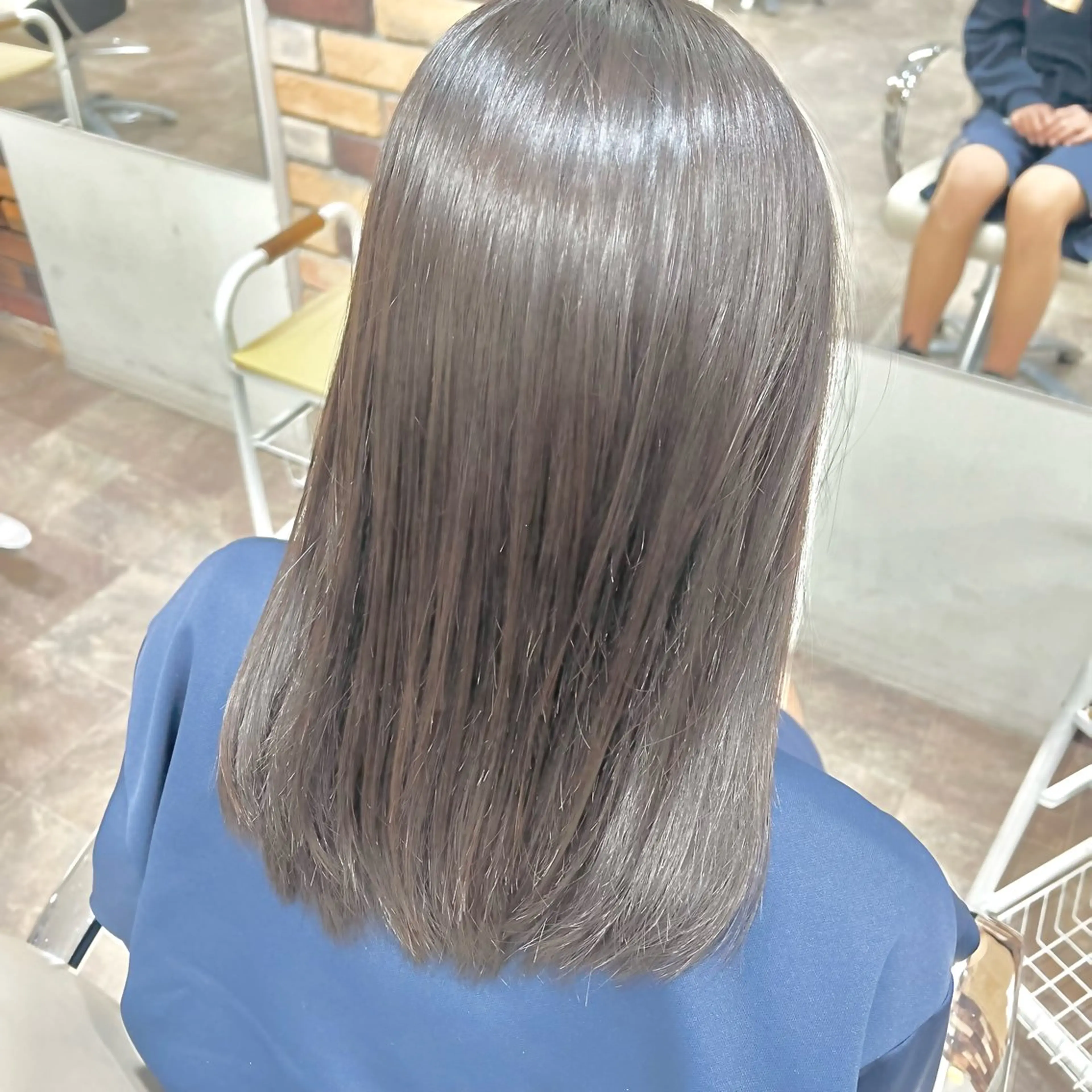ミディアム パーマ 髪質改善 縮毛矯正 カット 縮毛矯正 トリートメント スパークヘア所属・大人女性の縮毛矯正/ お手入れ簡単/馬渕樹のヘアスタイル