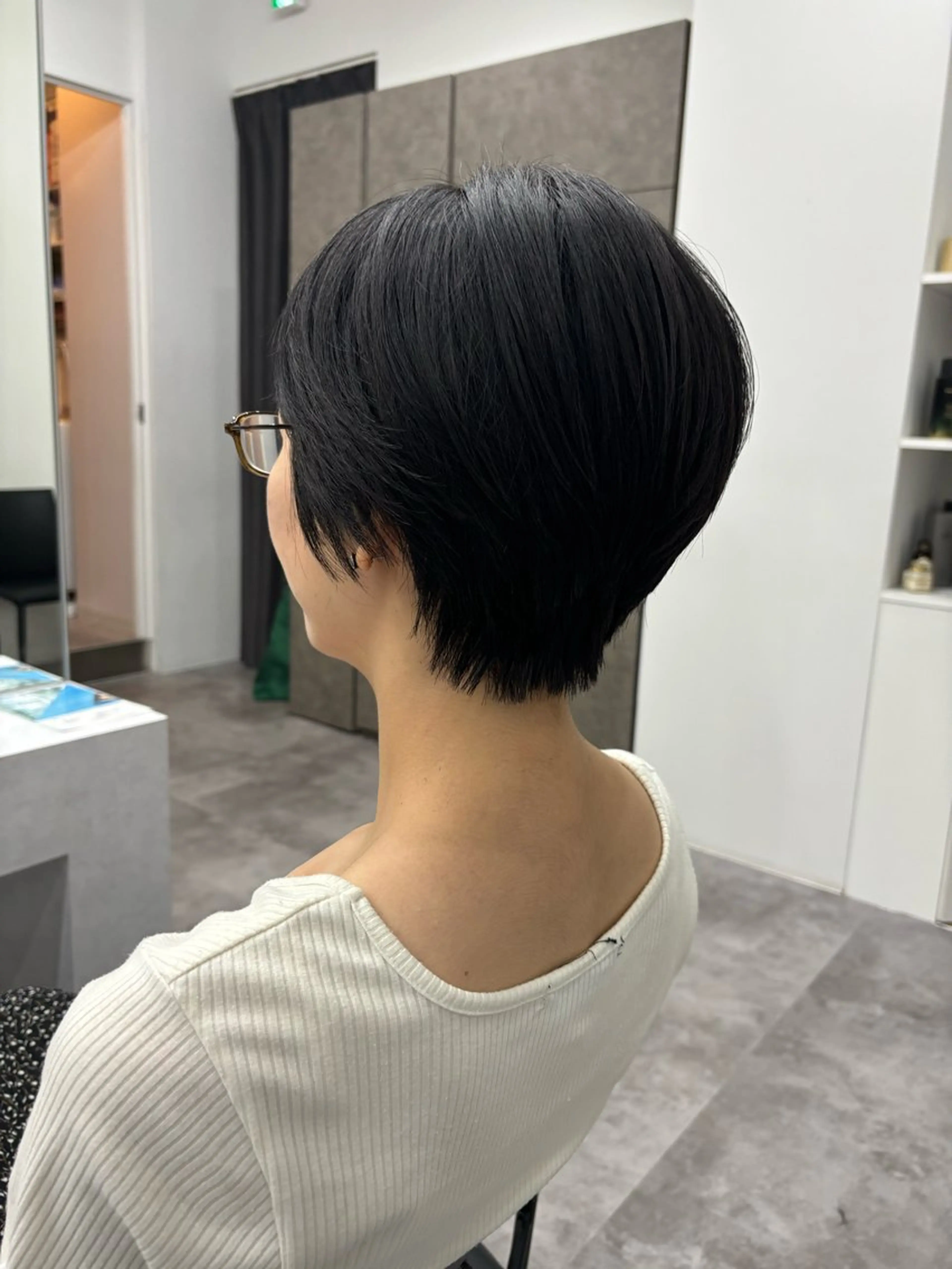 ショート カラー ヘアアレンジ マエダ アズミ🌱のヘアスタイル