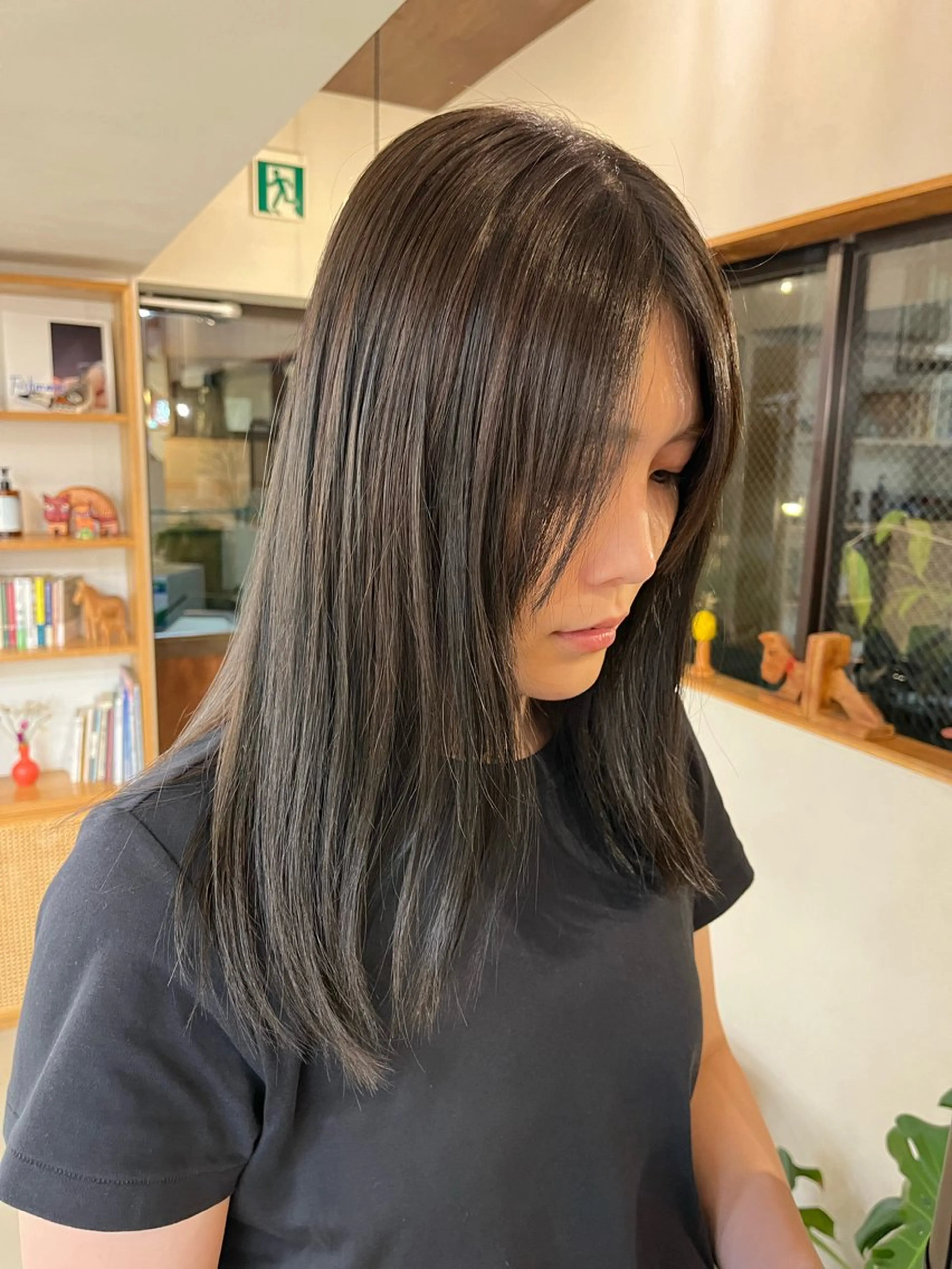 セミロング カラー DENALI HAIR所属・宇野澤 銘のヘアスタイル