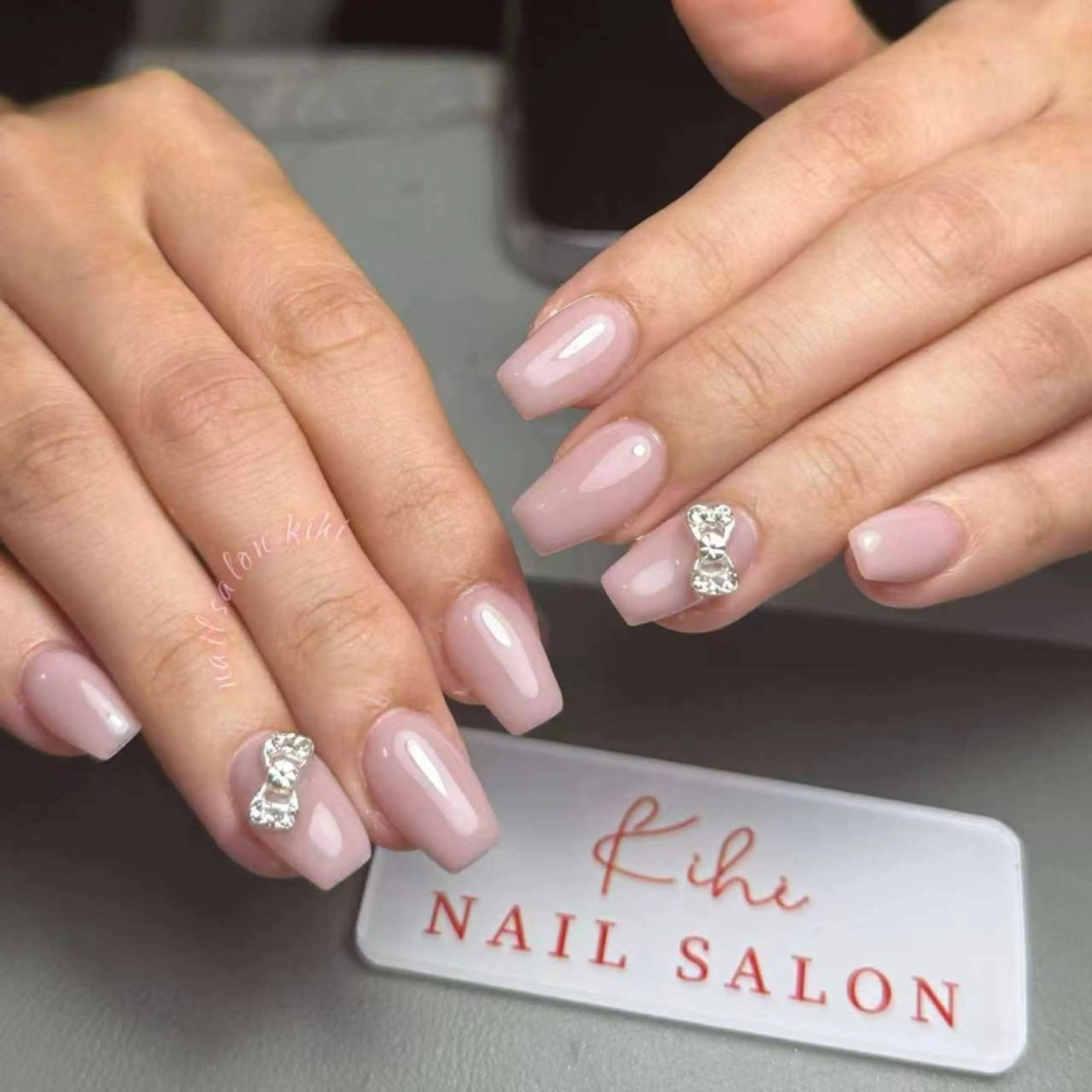 ネイル アートネイル フレンチネイル ジェルネイル グラデーション 韓国ネイル ハンドネイル 💕鈴木ユリ パラジェル/オフ無料のネイルデザイン