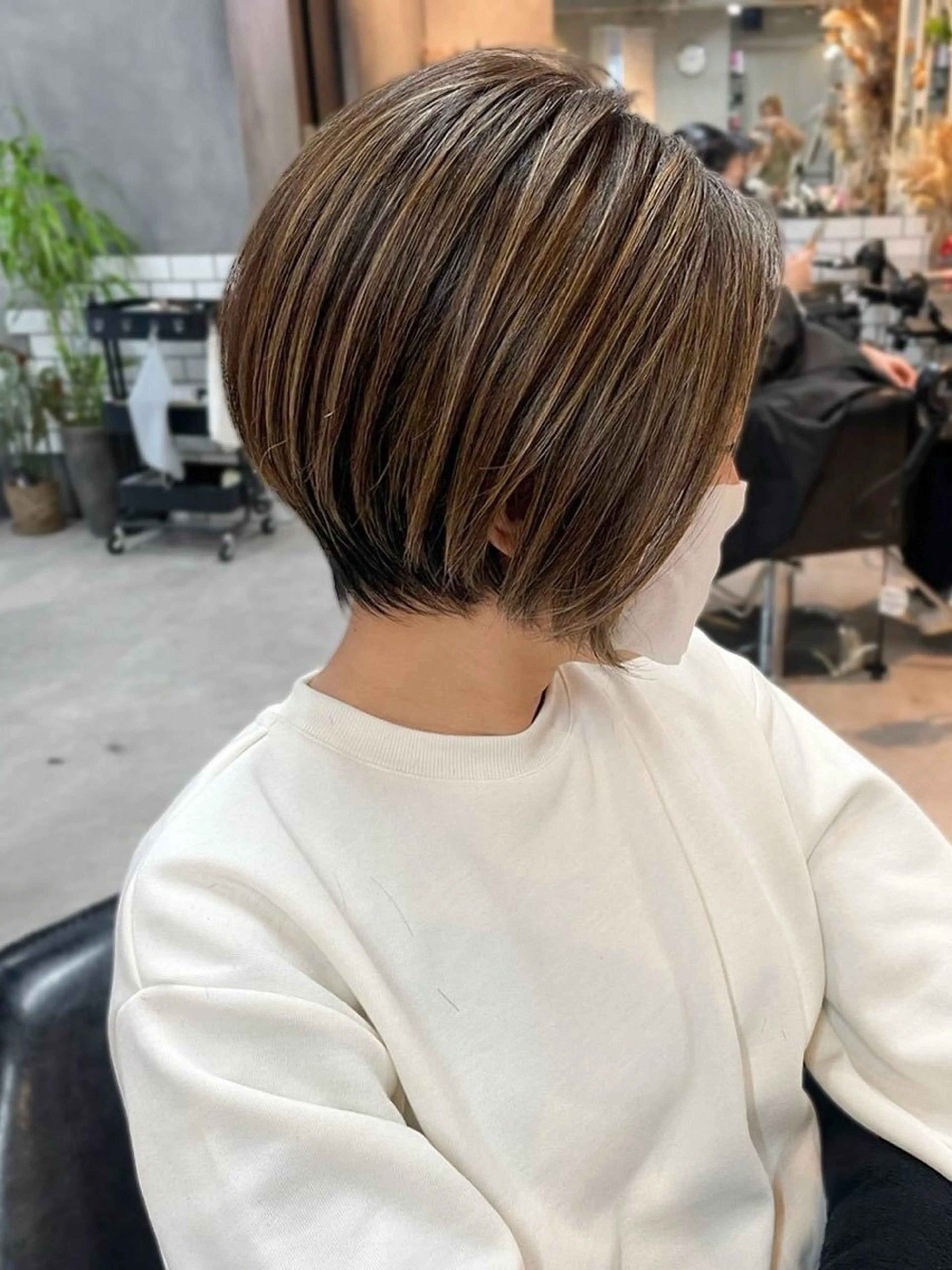ショート カラー ハイライトカラー ハイライト 髪質改善 ショートヘア カット ヘアカラー 内藤　宏紀 ショート指名No.1のヘアスタイル