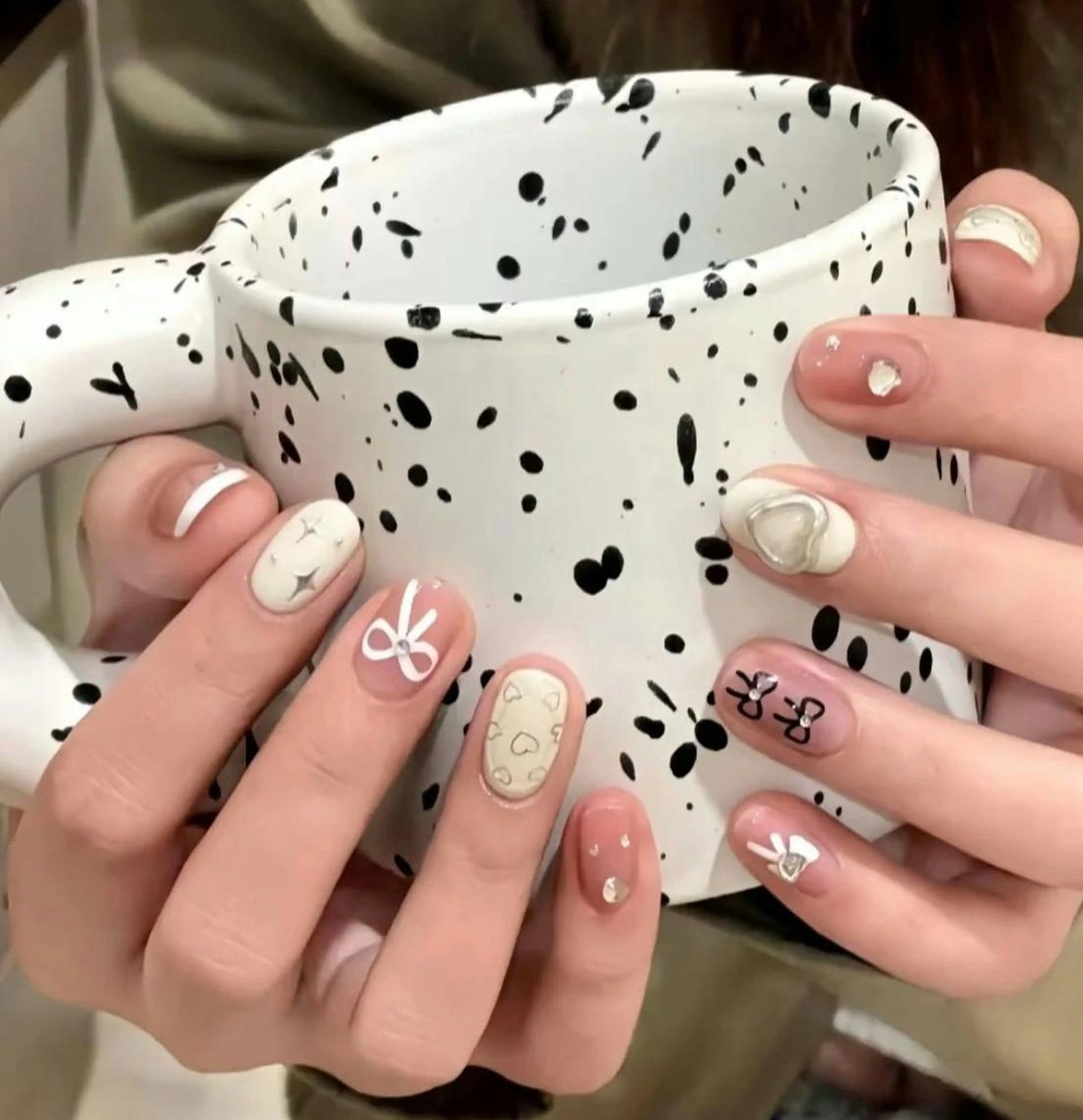 ネイル ハンドネイル 西村 桜子のネイルデザイン