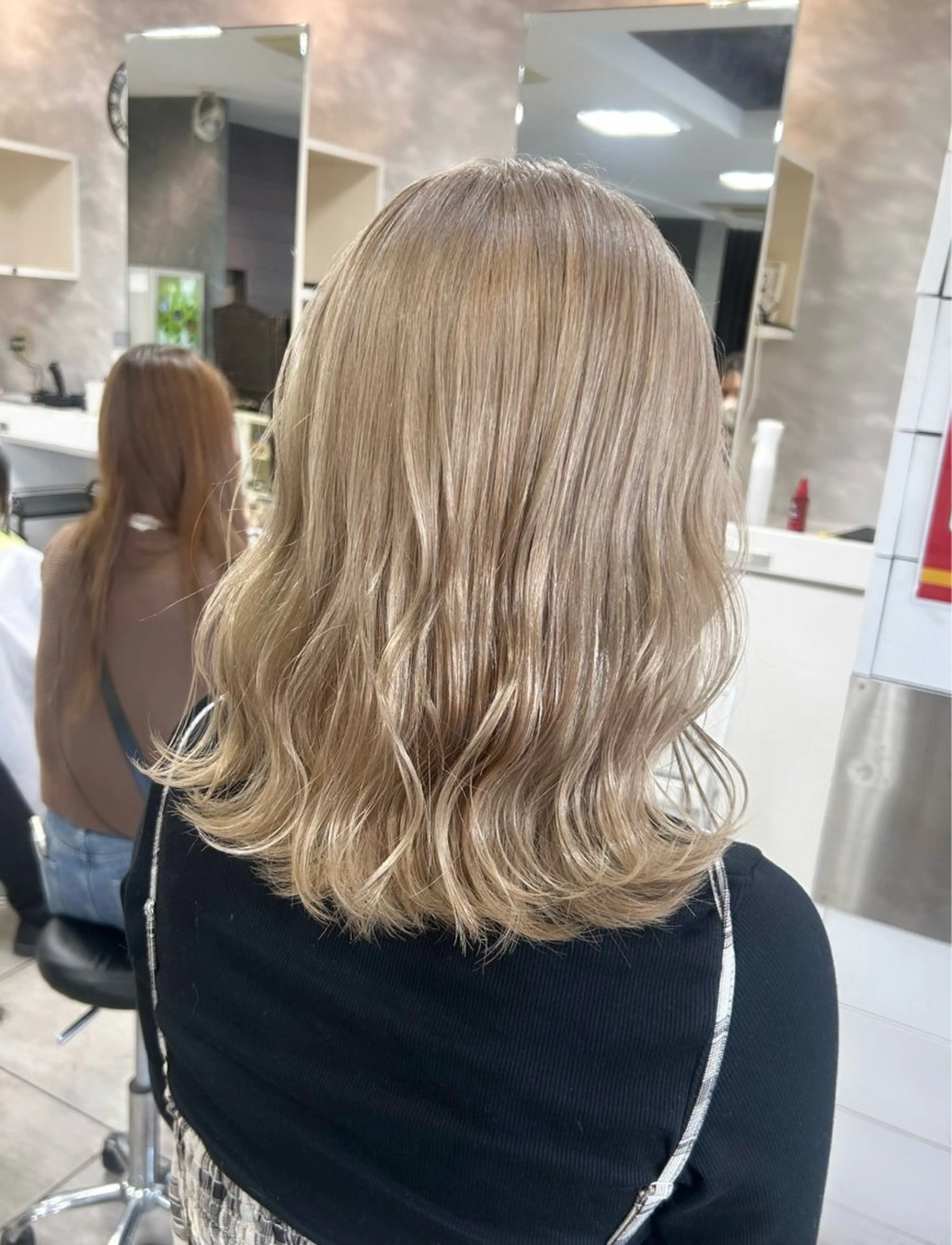 ミディアム カット ヘアカラー トリートメント 🫧艶髪カラー🫧 森本くるみのヘアスタイル