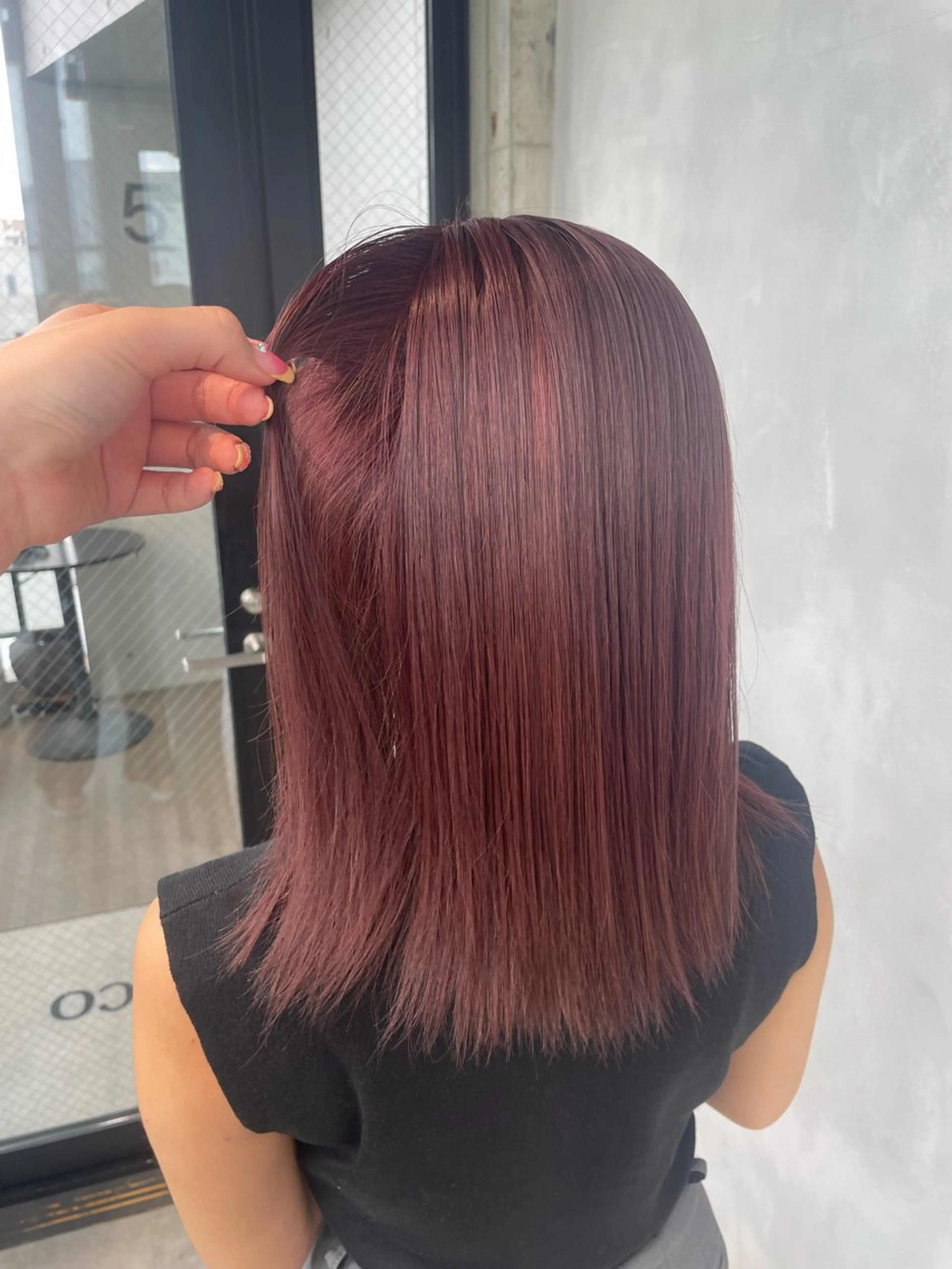 カラー ブリーチ 透明感カラー ブリーチなしカラー ヘアカラー トリートメント 暖色/ハイトーン/ カラー/HBLのヘアスタイル