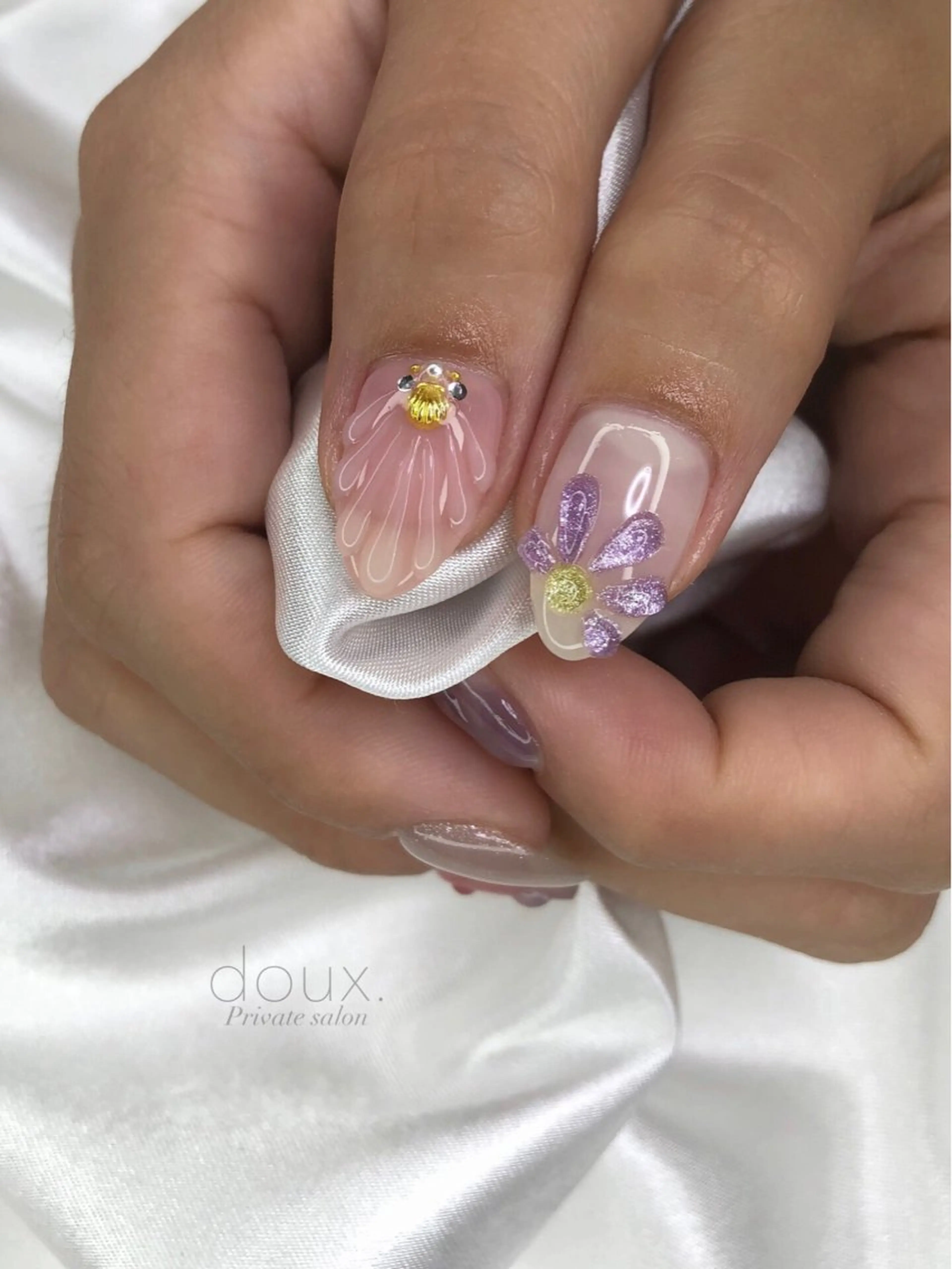 ネイル 氷ネイル・うるうるネイル 韓国ネイル マグネットネイル ぷっくりネイル 夏ネイル ハンドネイル doux. nailのネイルデザイン
