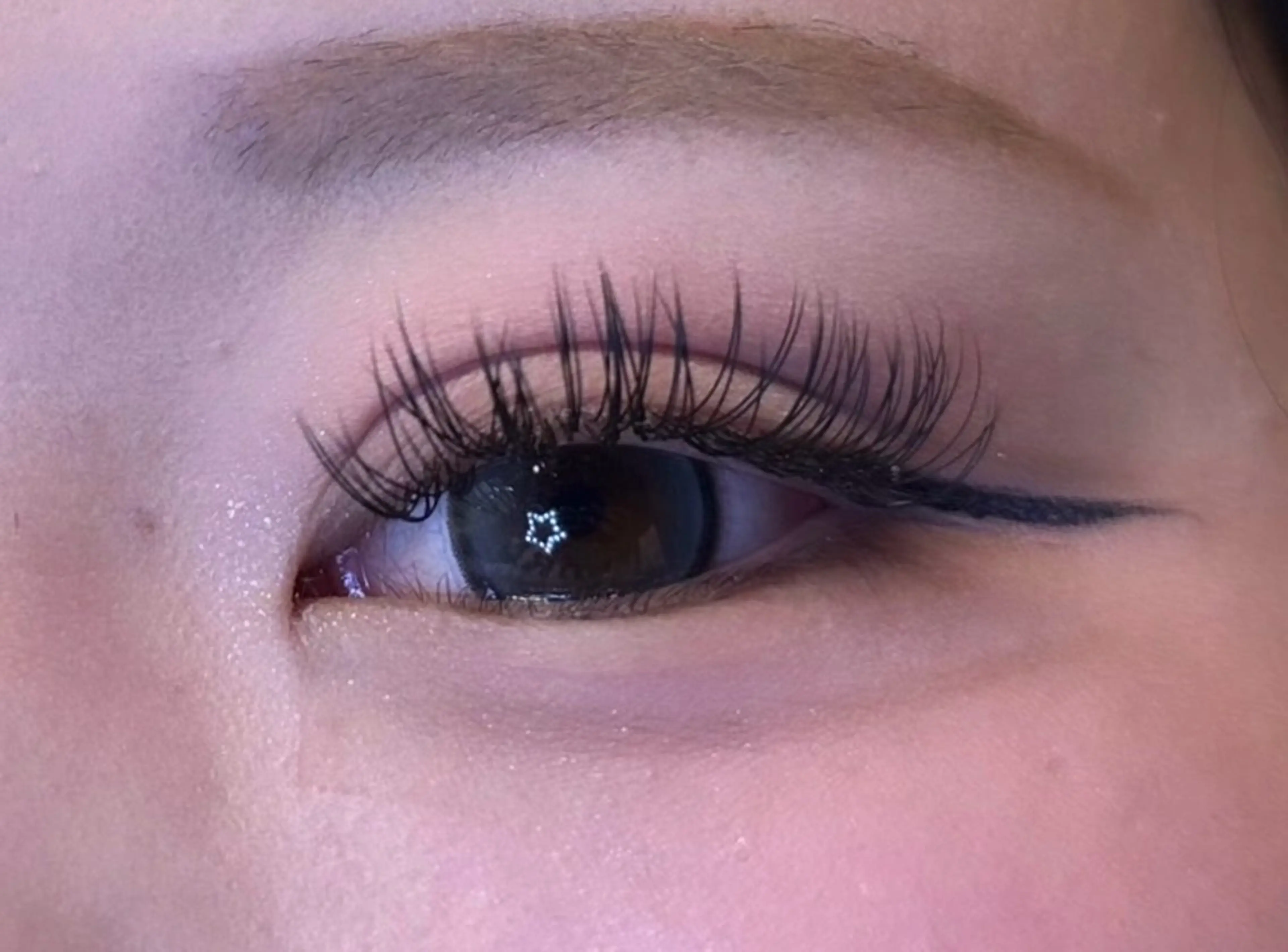 マツエク・マツパ レアファースト高槻所属・菜 沙のマツエク・マツパデザイン