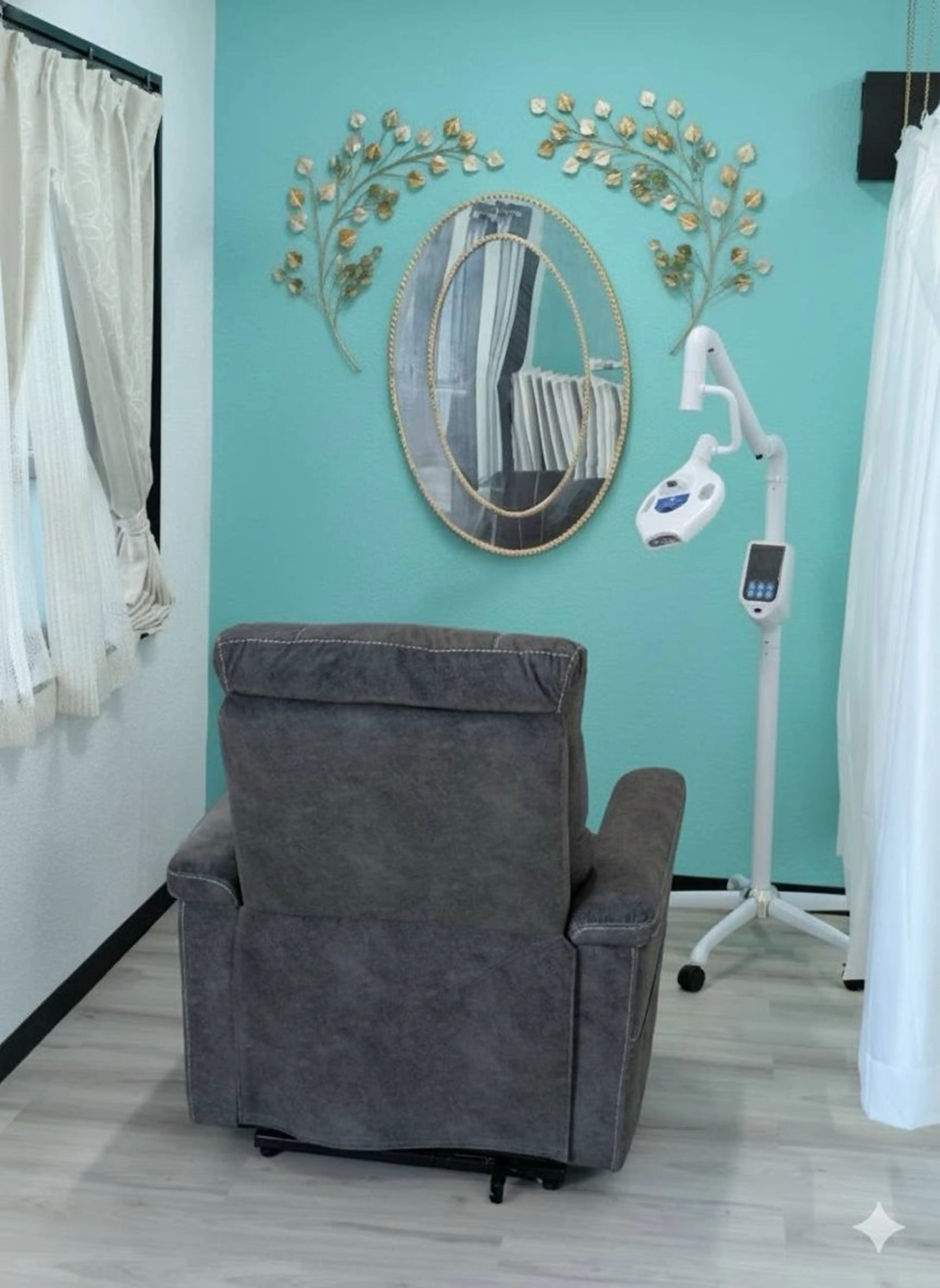 ホワイトニングサロンaile所属・セルフホワイトニング 金城しおりのその他イメージ