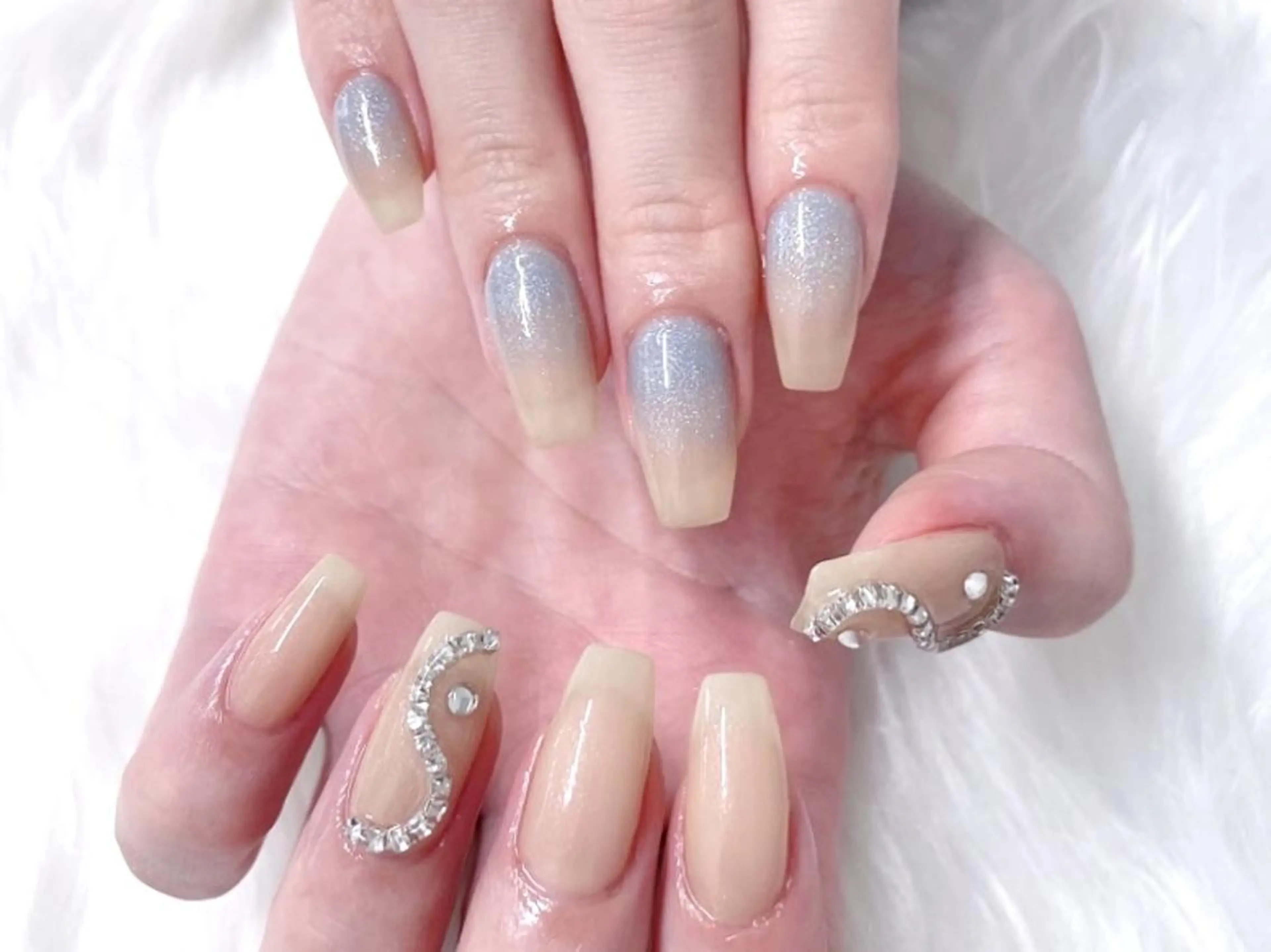 ネイル U nail 🩷新宿店のネイルデザイン