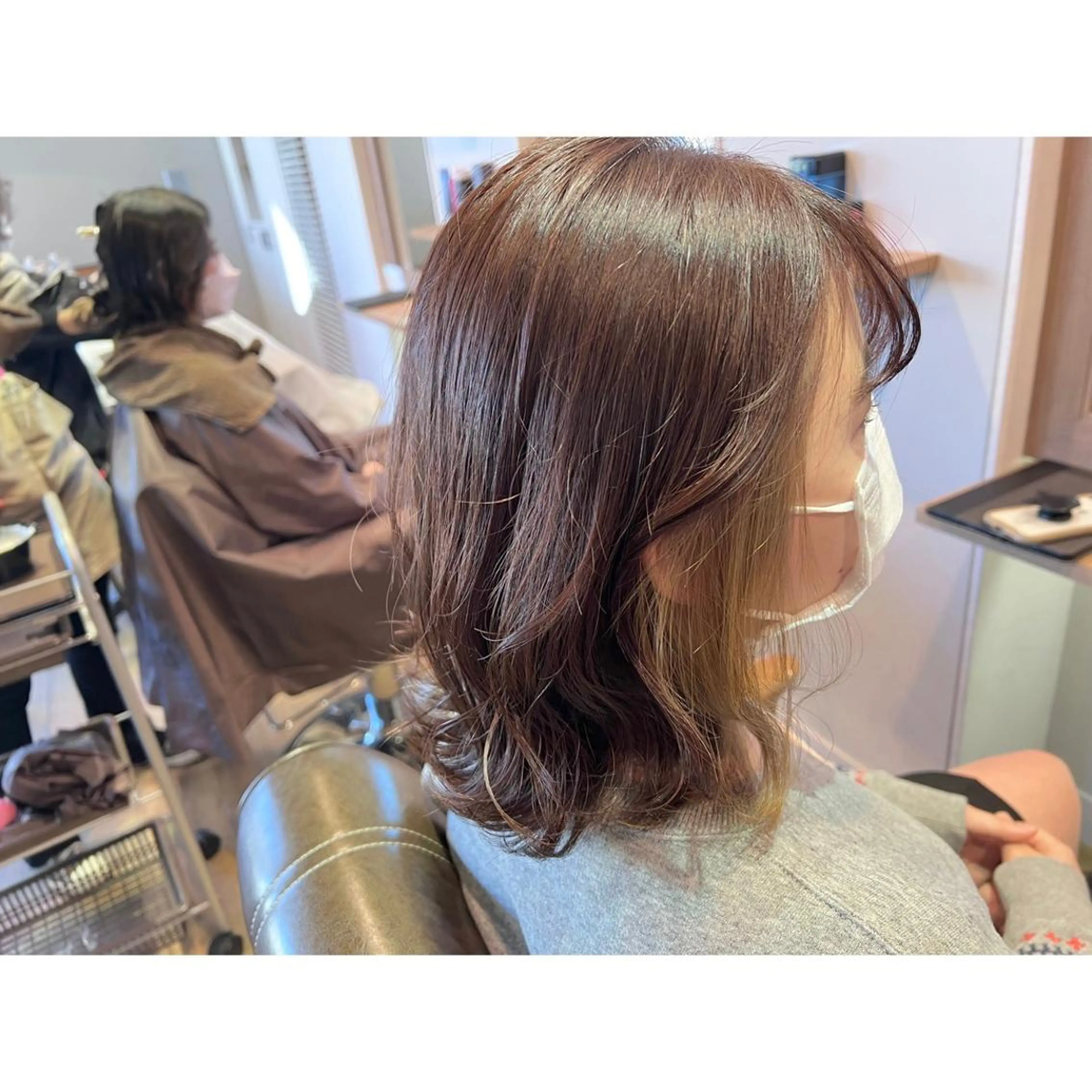カラー ベージュカラー ヘアカラー トリートメント ツキダテ ユイのヘアスタイル