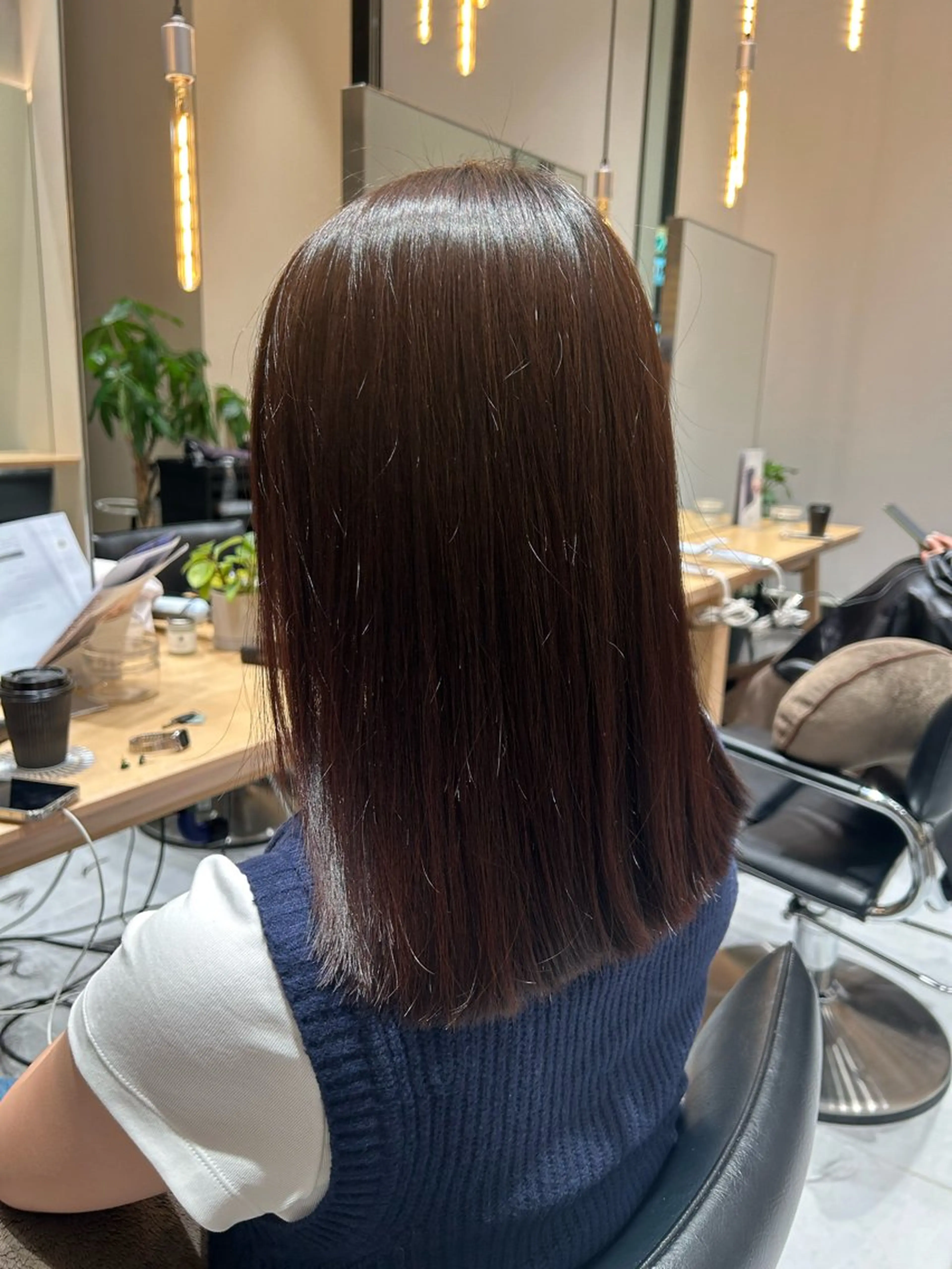 セミロング 風香🪼レイヤー /透明感カラーのヘアスタイル