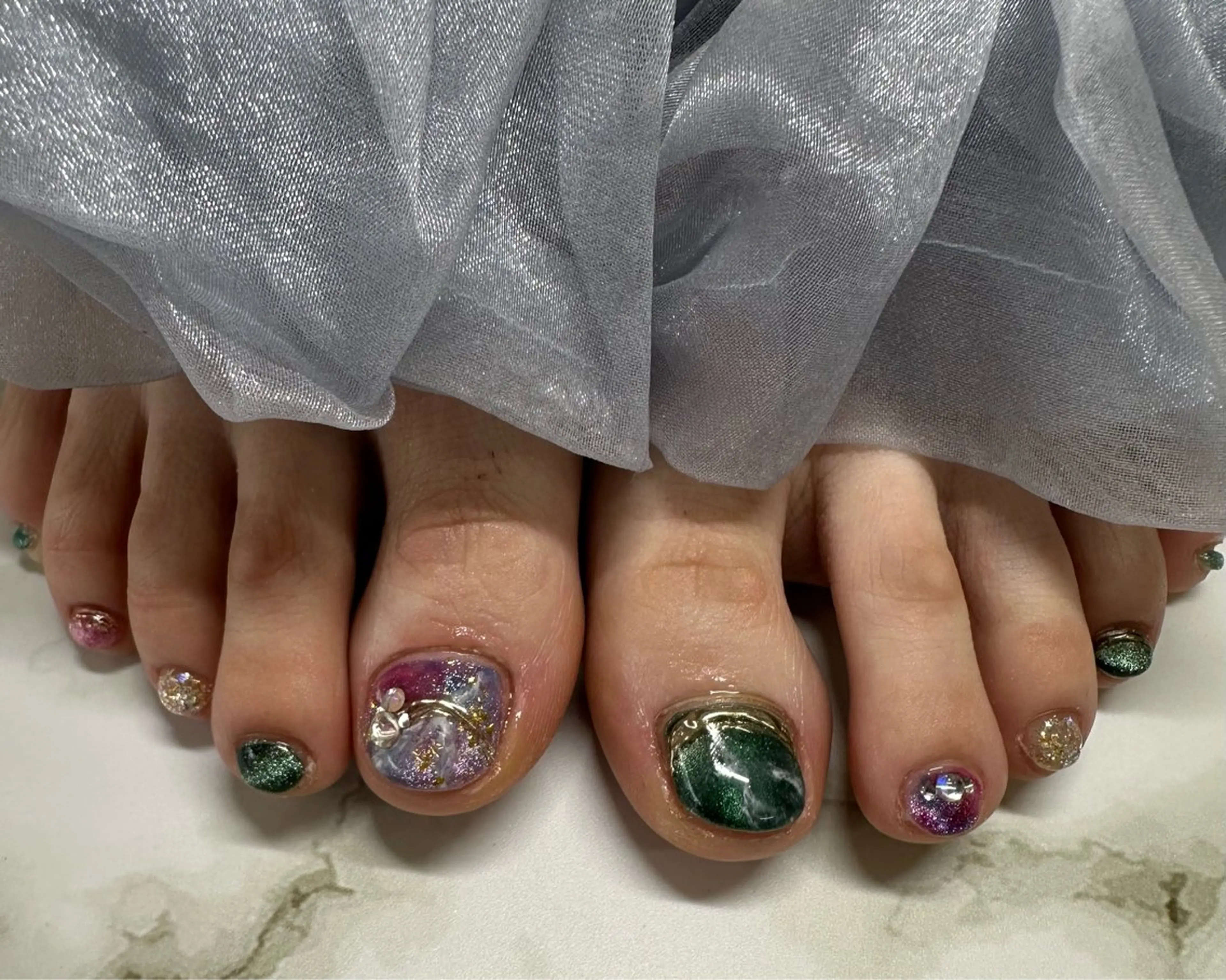 ネイル フットネイル AOAQUA SHIORIのネイルデザイン