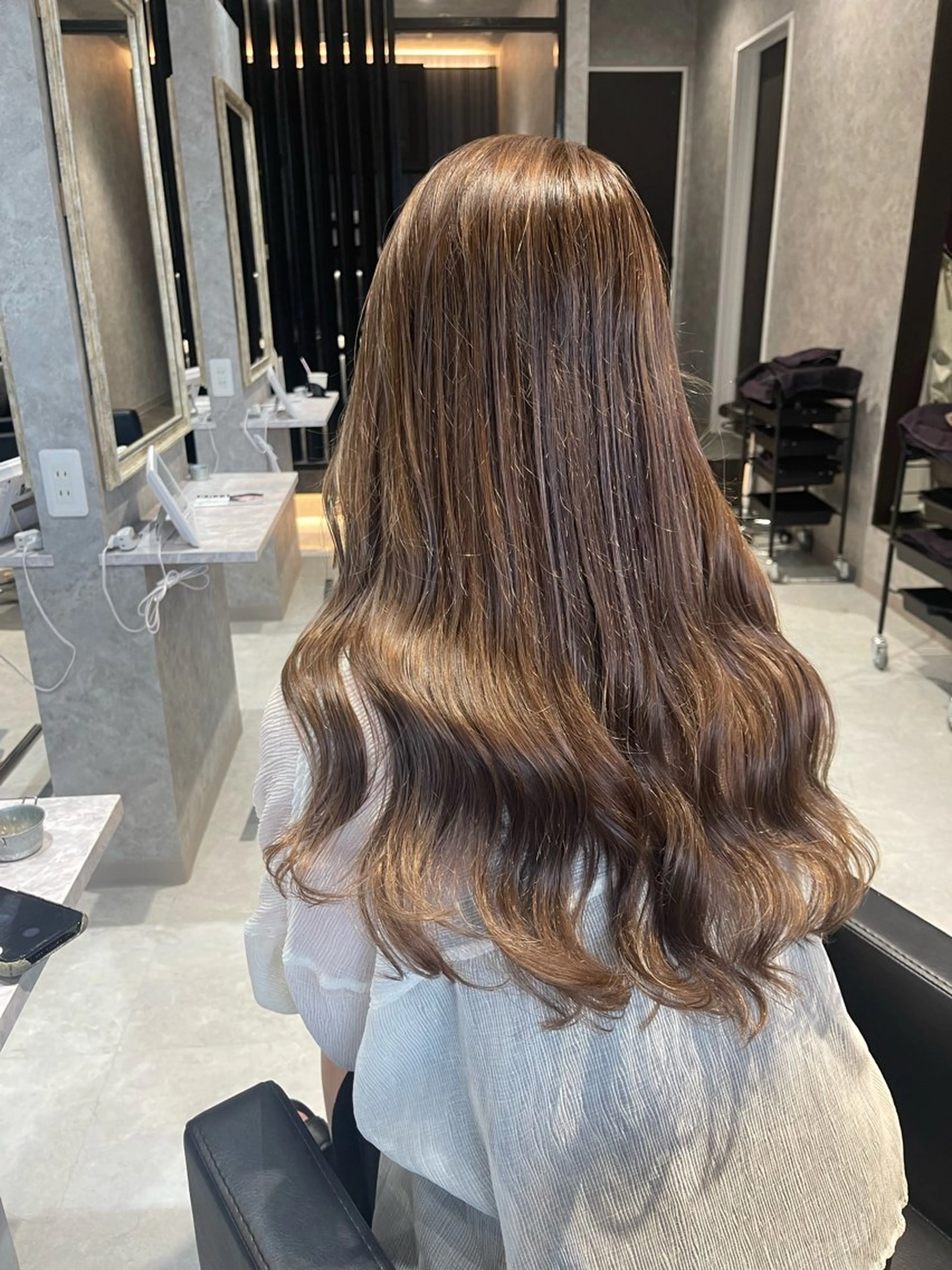 ロング ヘアカラー トリートメント ハイトーン ／ レイヤー/吉田陸斗のヘアスタイル