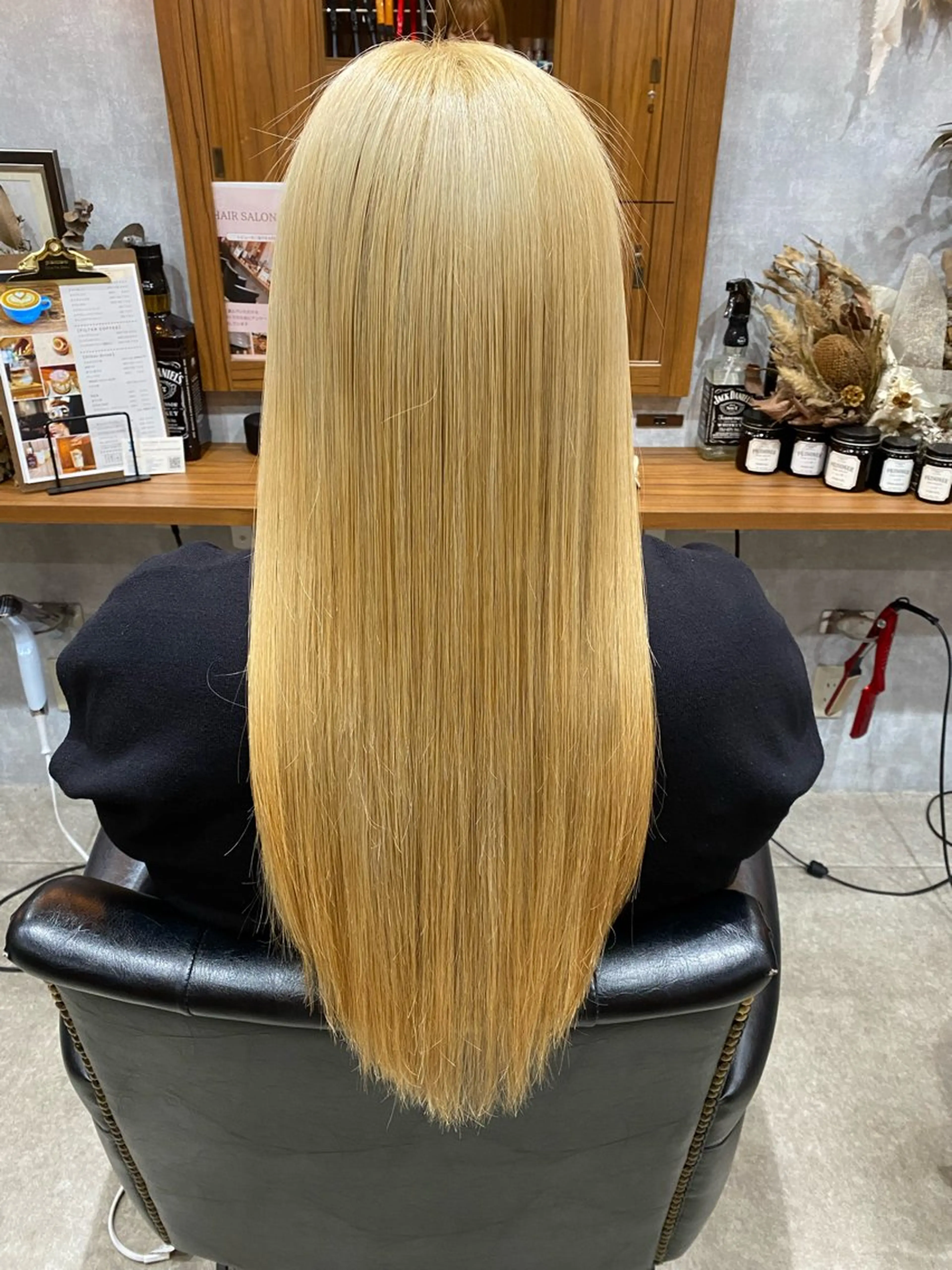 カラー 抜きっぱなしブロンド CAFE  and  HAIR  SALON  re:verb所属・今枝莉菜 縮毛矯正/ブリーチのヘアスタイル