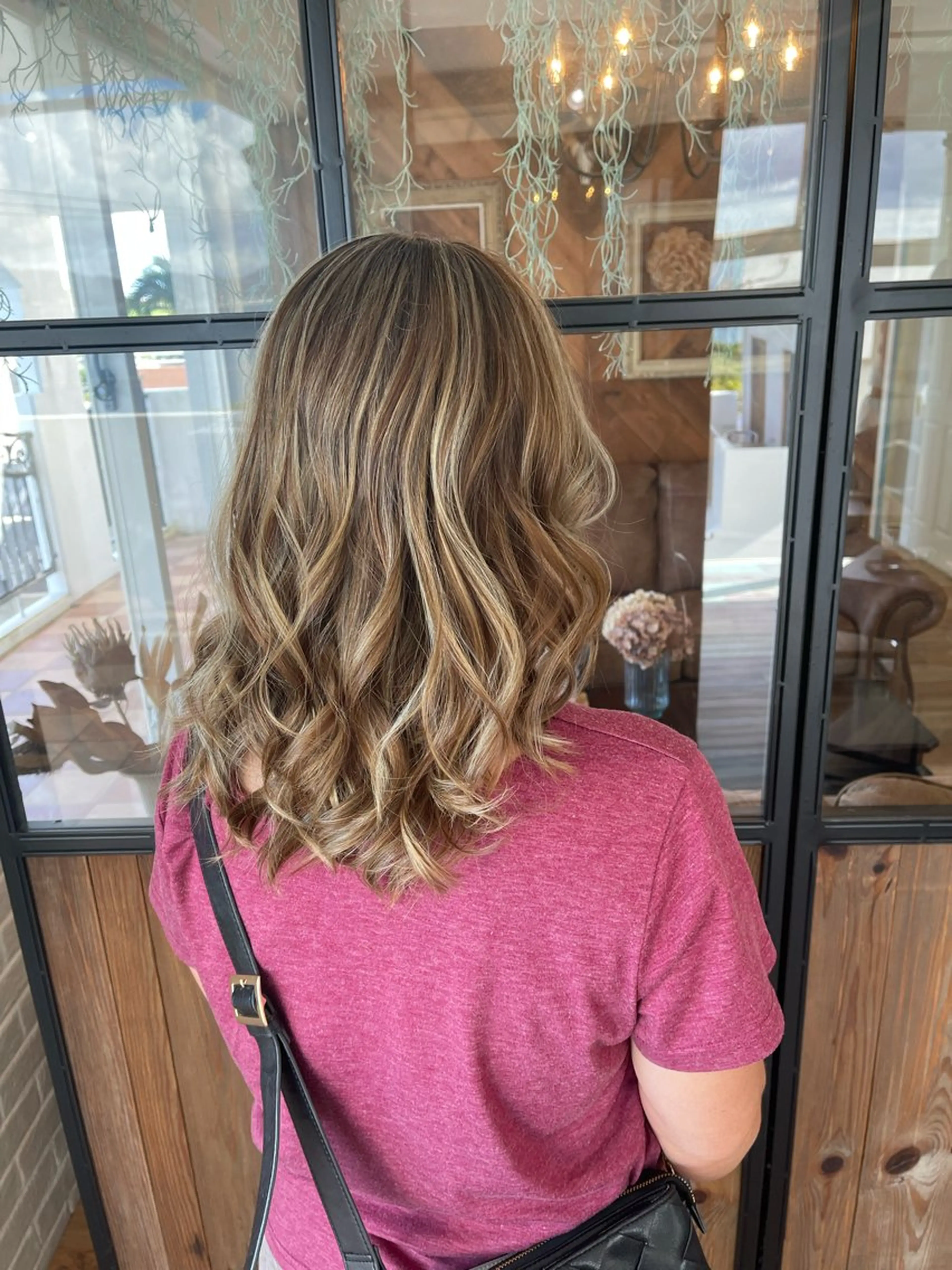 カラー LA BELLA所属・LA BELLA マリナのヘアスタイル