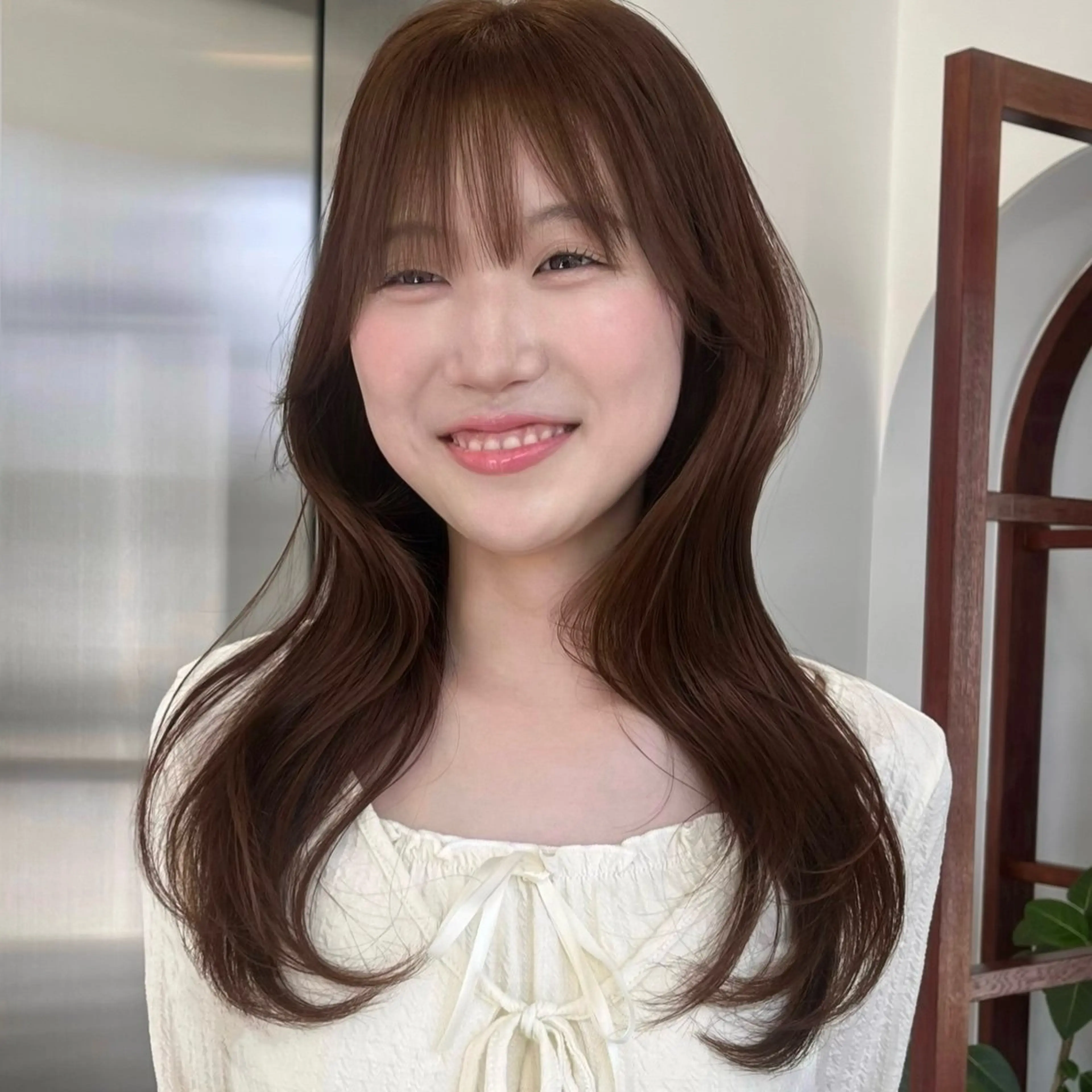 ロング カラー ベージュカラー ブリーチ 透明感カラー ミルクティーベージュ ブリーチなしカラー invitation   栄所属・suzu invitationのヘアスタイル