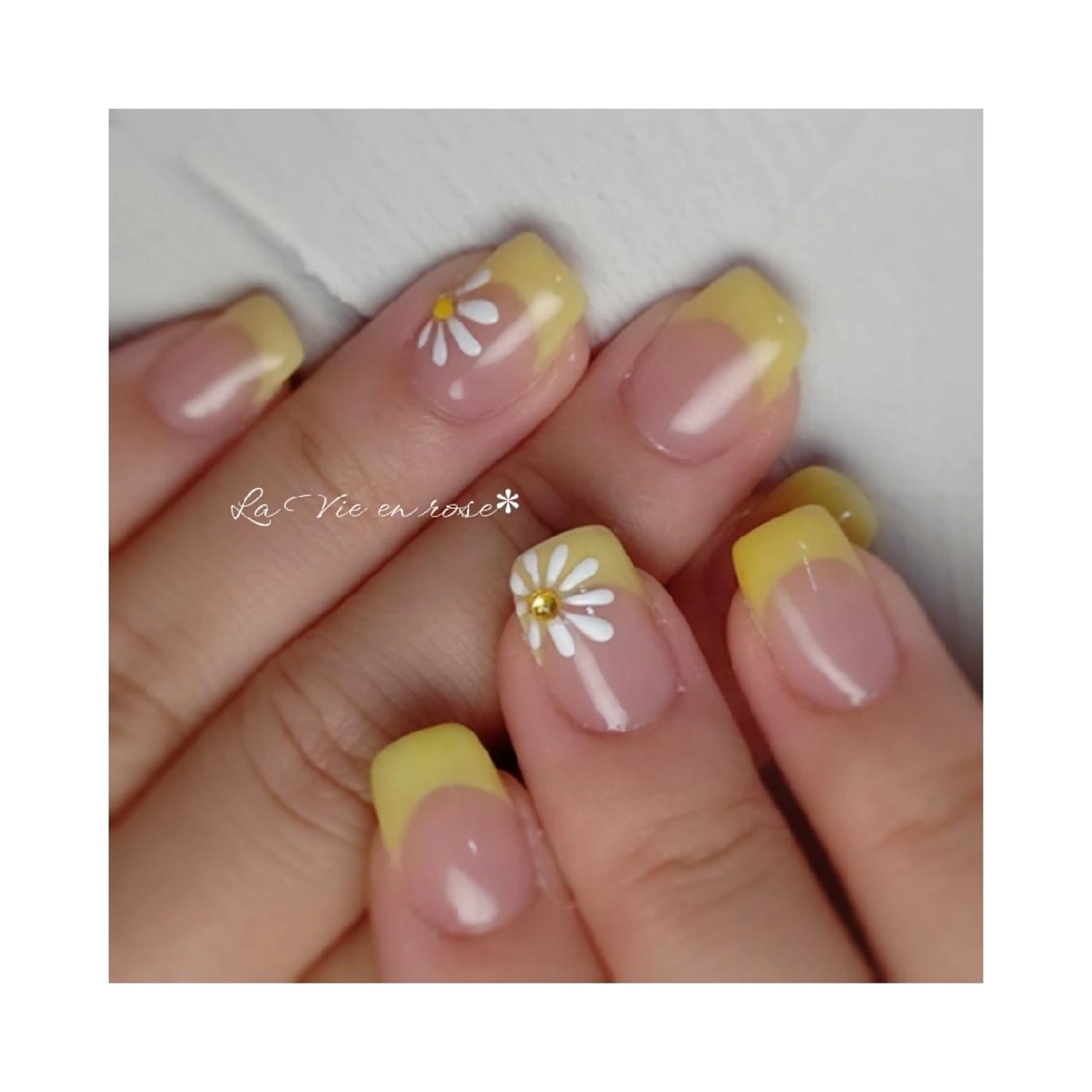 ネイル ラヴィアン ローズのネイルデザイン