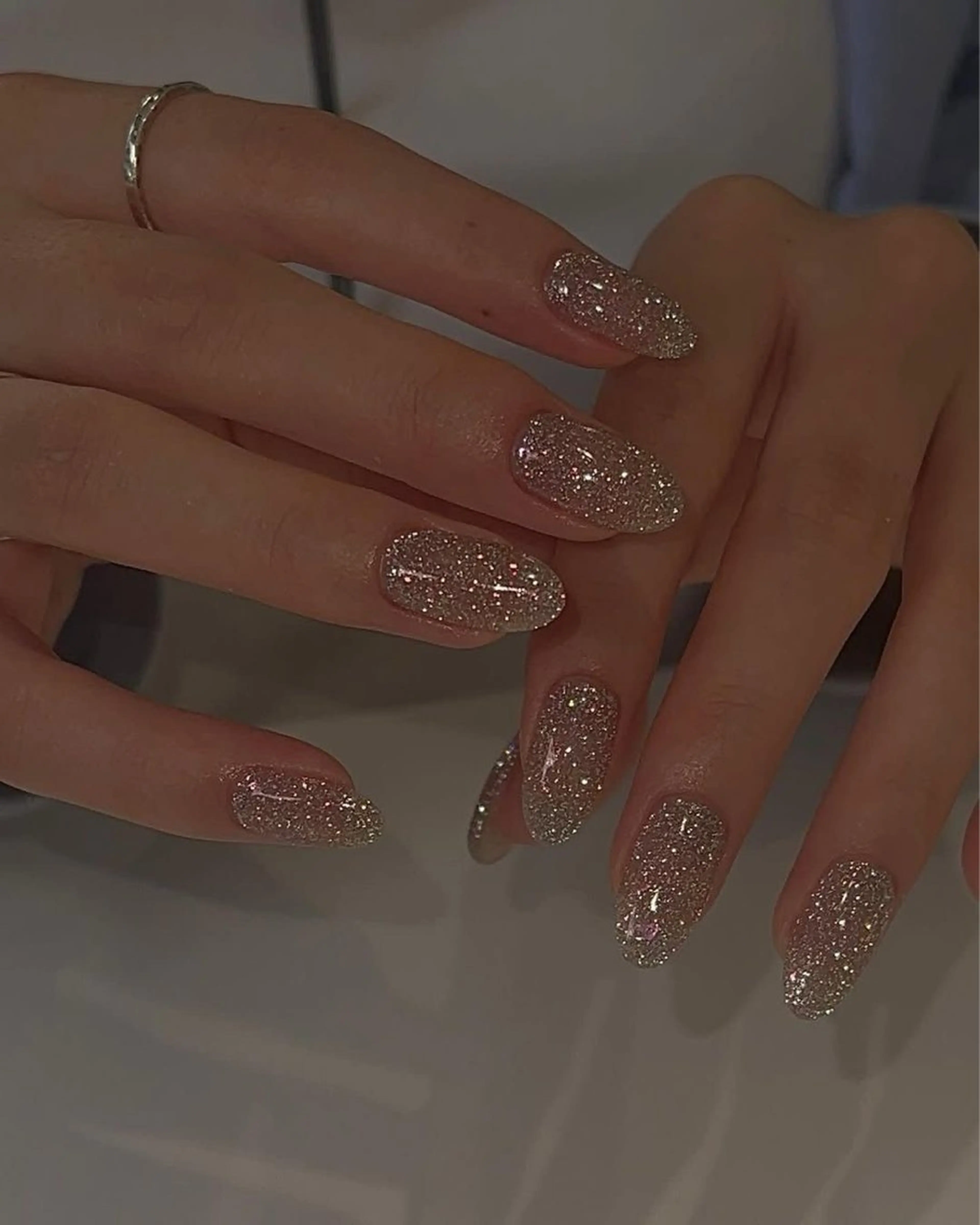 【ハンド】オフ無しフラッシュ/ラメネイル💅🌟の写真