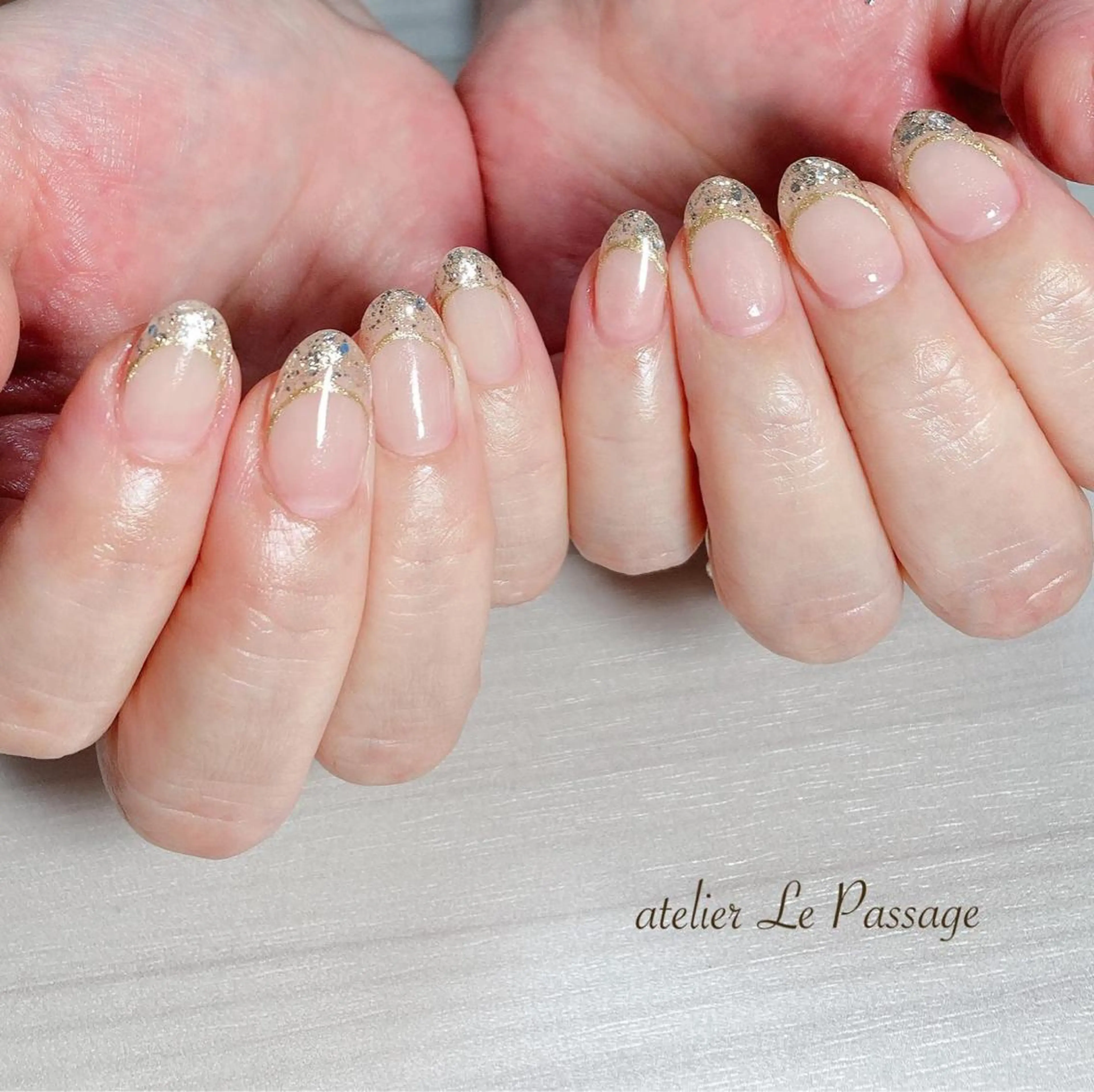 ネイル フレンチネイル ジェルネイル キラキラネイル ラメ(グリッター) オフィスネイル Atelier Le Passage所属・h nakatsukaのネイルデザイン