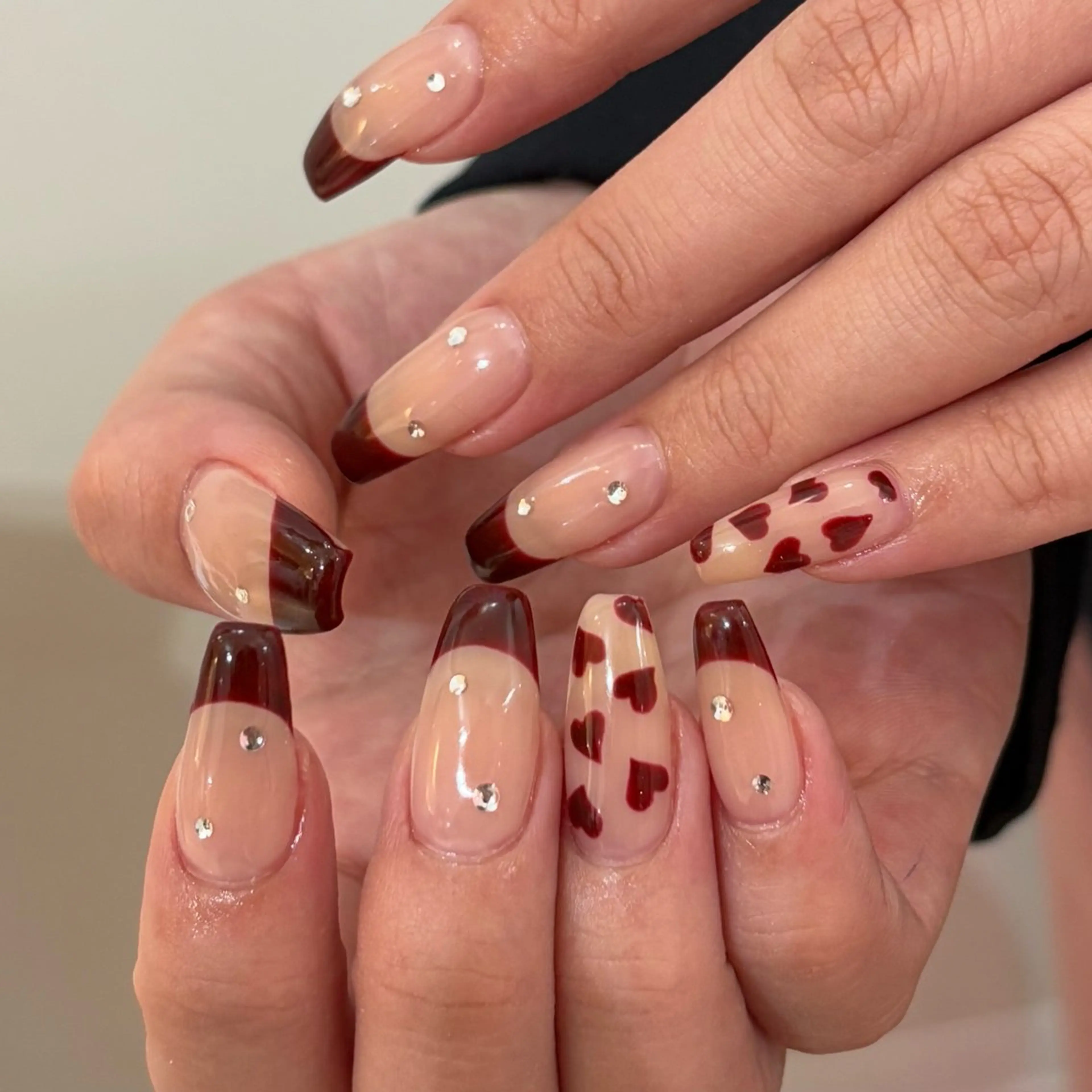 セミロング ハンドネイル CLALA Ayumiのネイルデザイン