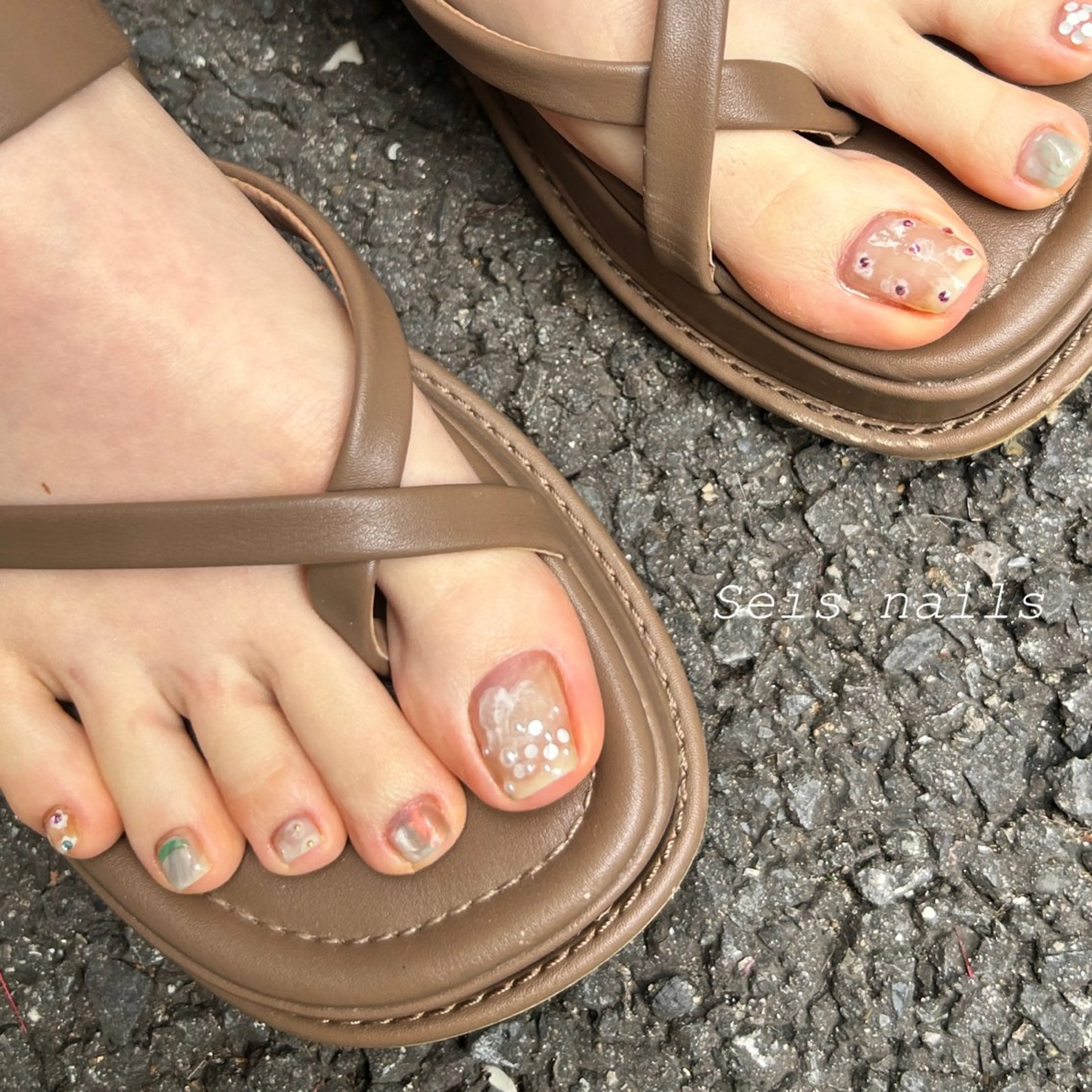 ネイル フットネイル Seis Shihoのネイルデザイン
