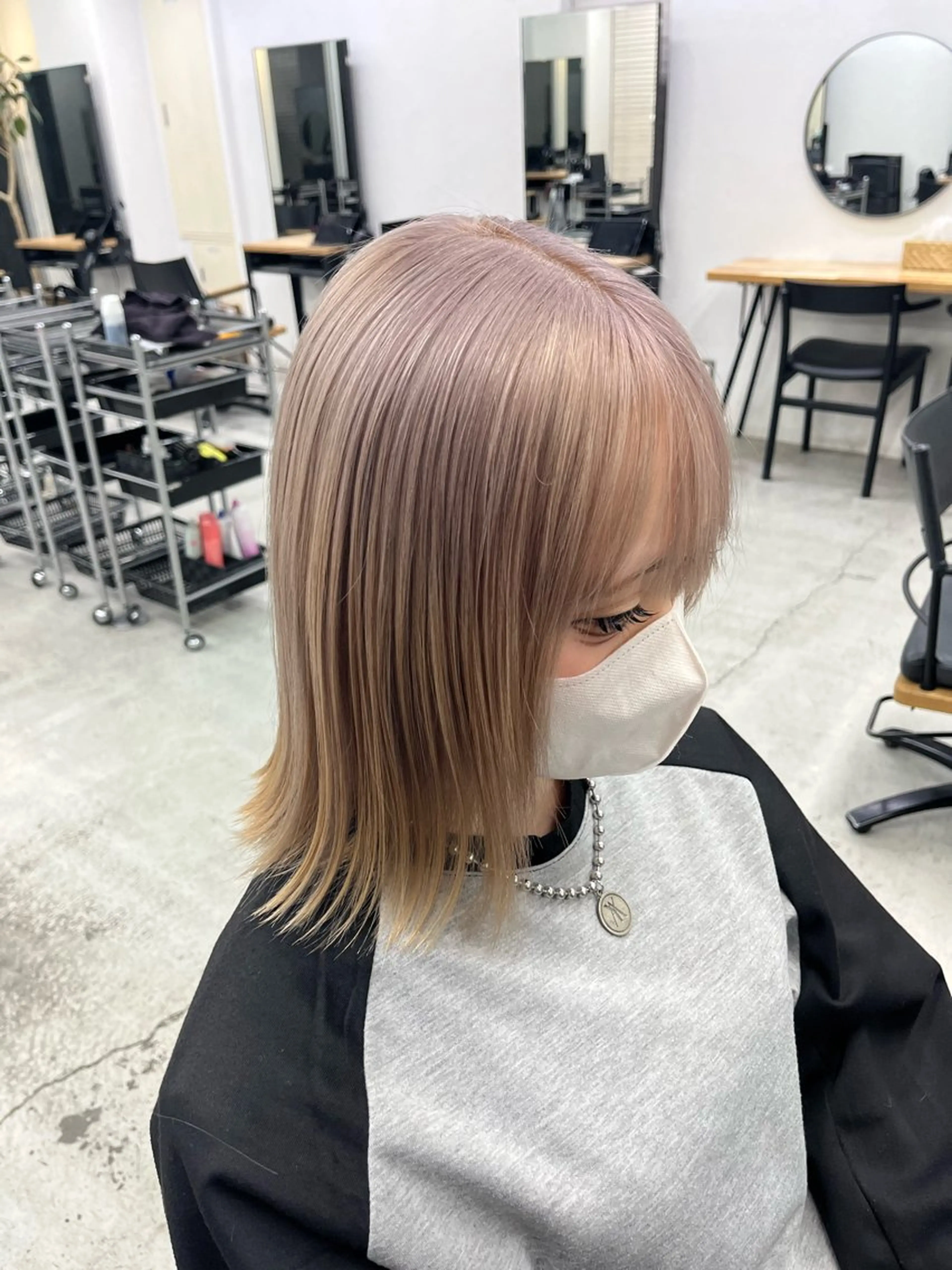 ミディアム カラー ヘアアレンジ ベージュカラー カット ヘアカラー 🫧透明感カラー/ ナルハ🫧のヘアスタイル