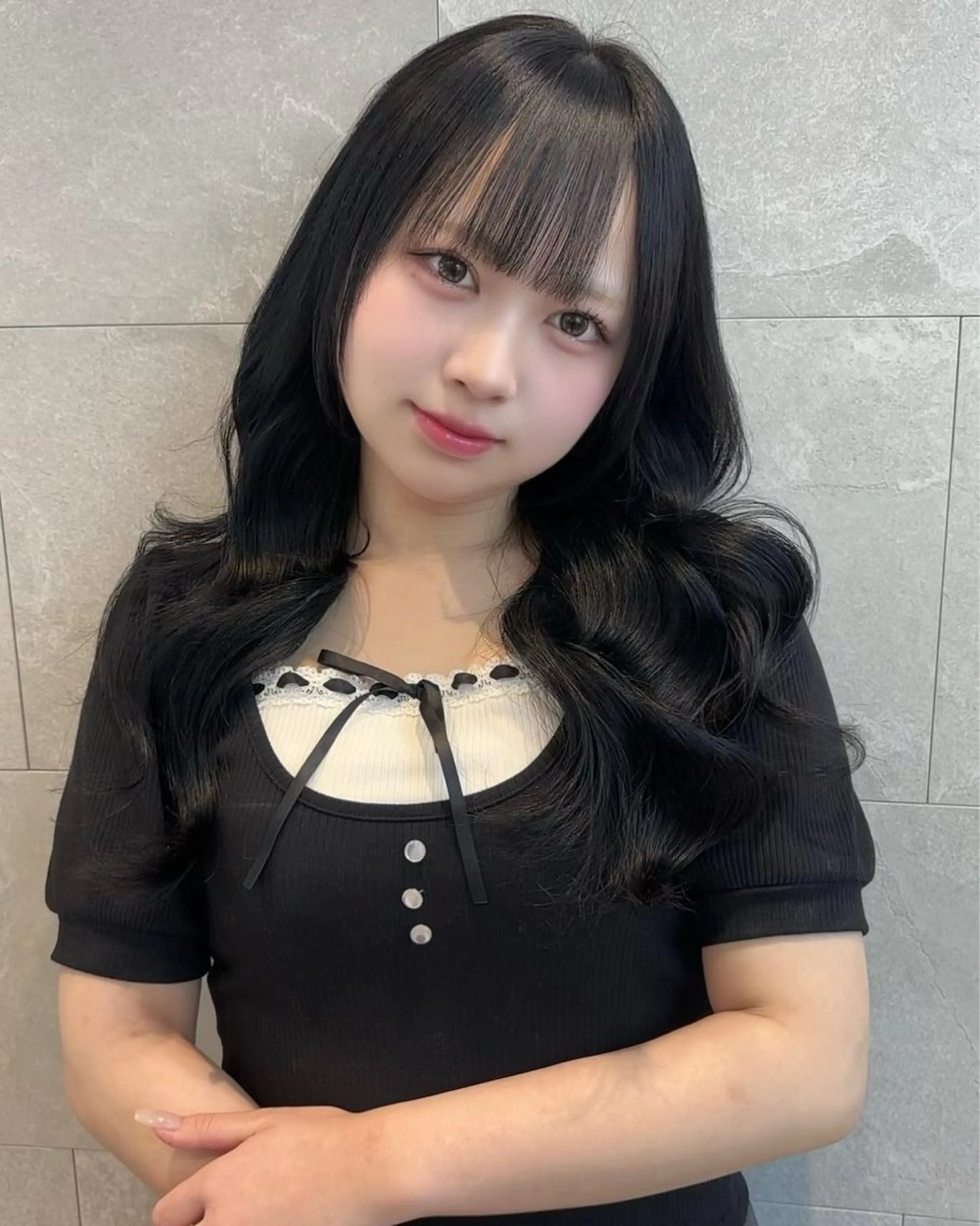 セミロング カラー ヘアアレンジ ベージュカラー 黒髪 ブリーチ ブルーカラー ブルーブラック ヘアカラー ️🫧中島遼香🫧 Ess🪽髪質改善のヘアスタイル