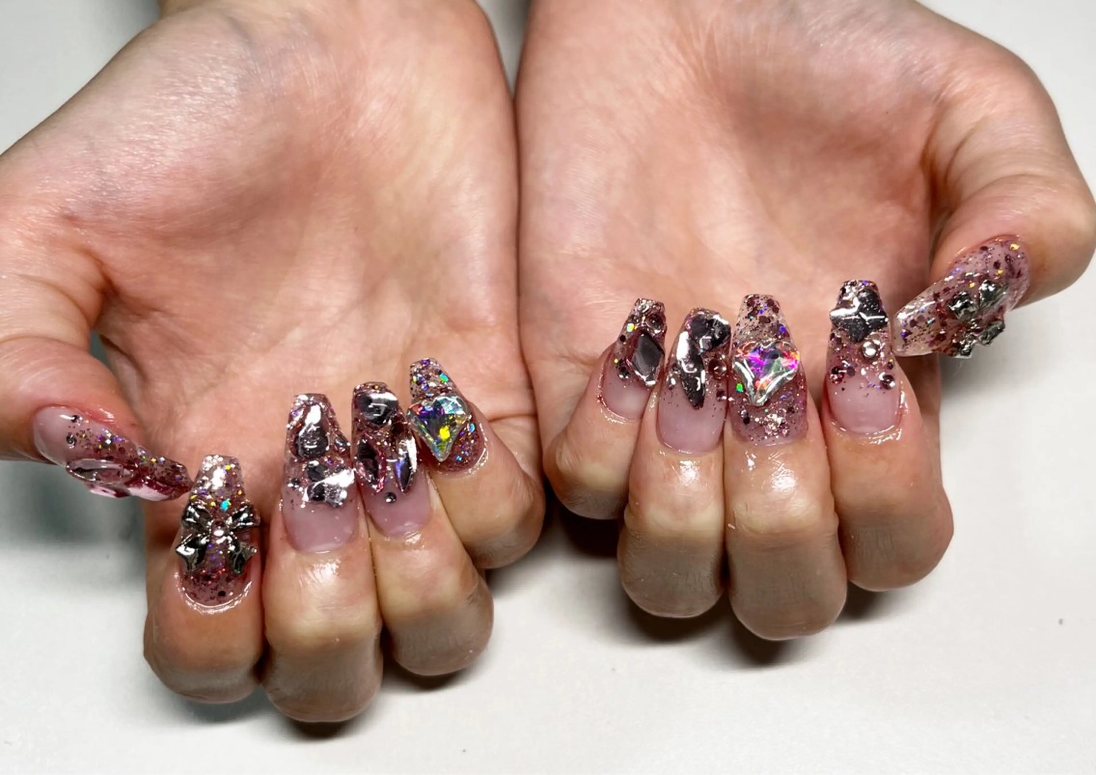 ロング ハンドネイル ALAN nail MINAMIのネイルデザイン