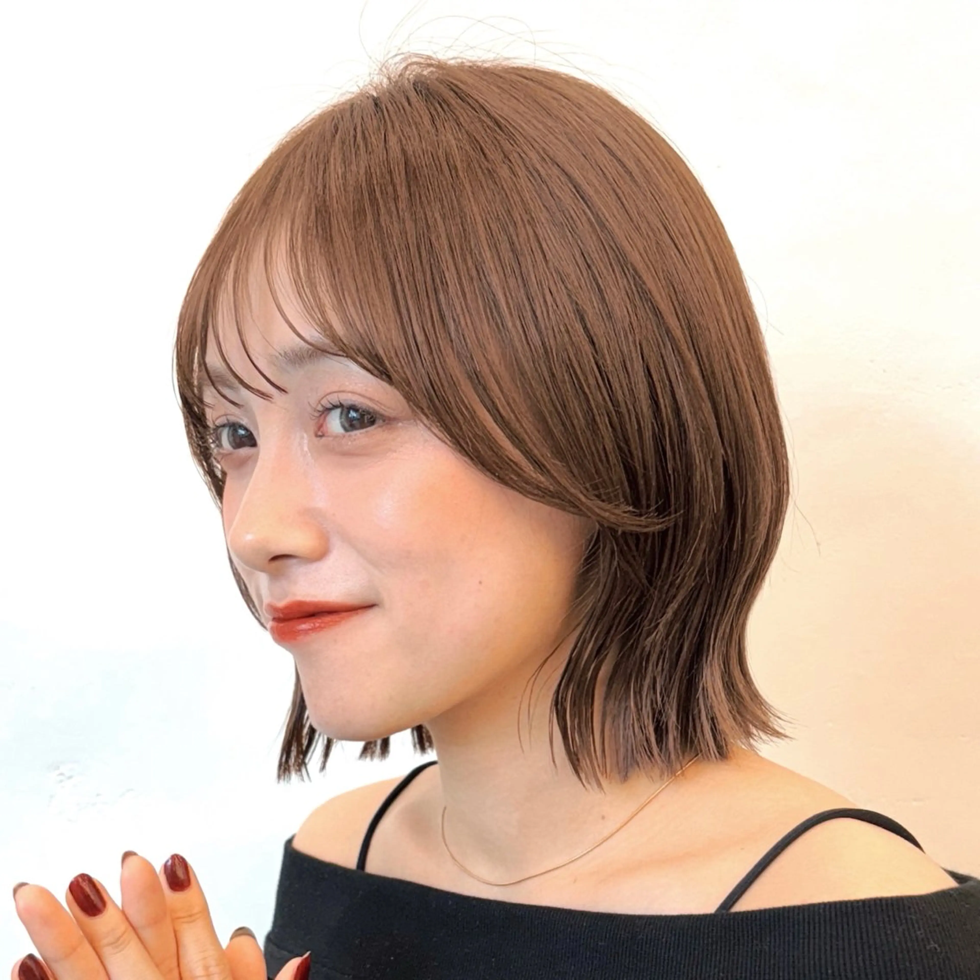 ミディアム カラー ヘアアレンジ 切りっぱなしボブ ベージュカラー 透明感カラー ボブ カット ヘアカラー トリートメント 🌱ボブ/レイヤー/ ベージュ/あやみ✨のヘアスタイル