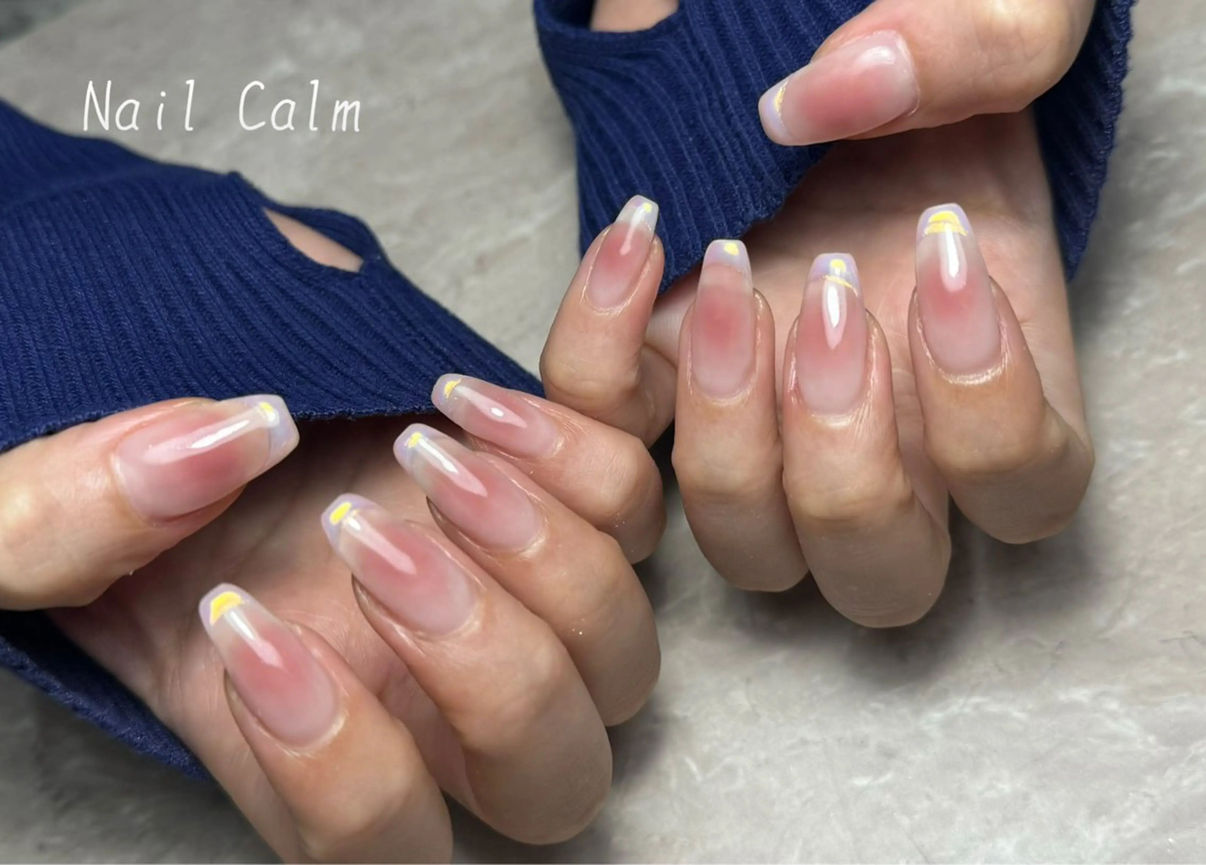 ネイル オーロラネイル チークネイル フレンチネイル ハンドネイル Nail Calm所属・プライベートサロン Calmのネイルデザイン