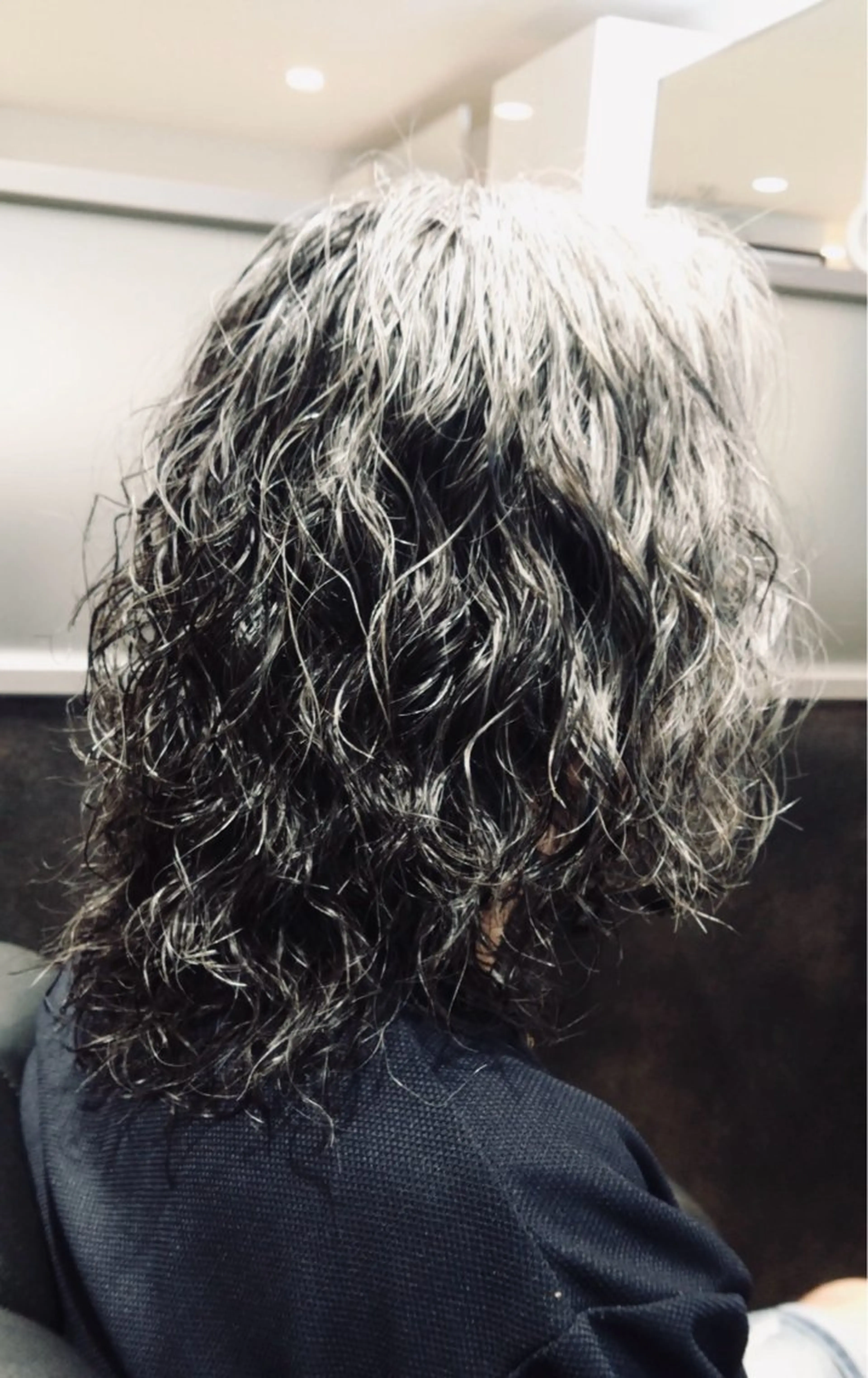 セミロング パーマ 銀座 shino 鎌田裕貴のヘアスタイル