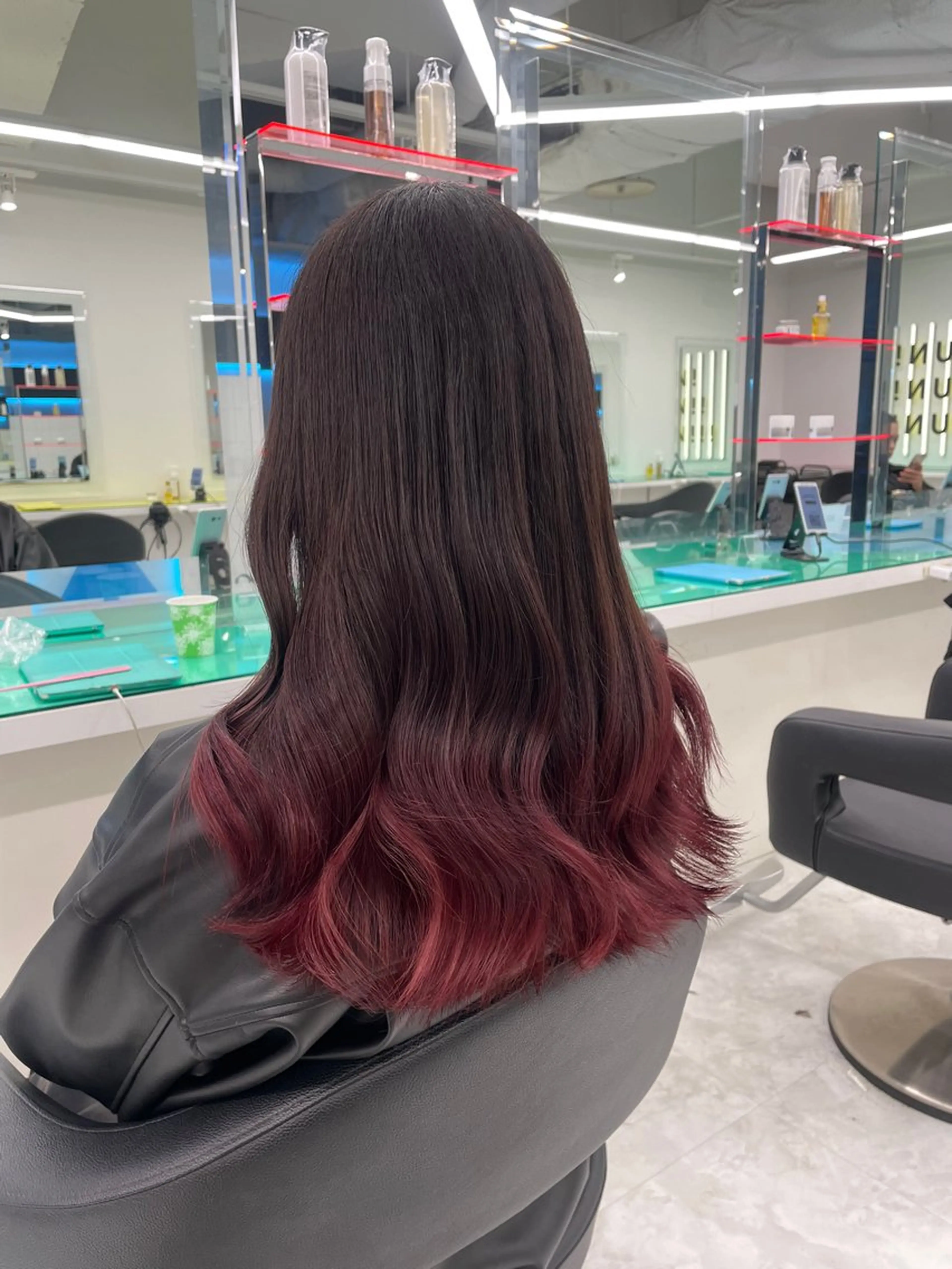 ロング カラー ヘアアレンジ ケアカラー ロング ヘアカラー 中韓🇰🇷暖色🖤 レイヤー🌙らいるのヘアスタイル